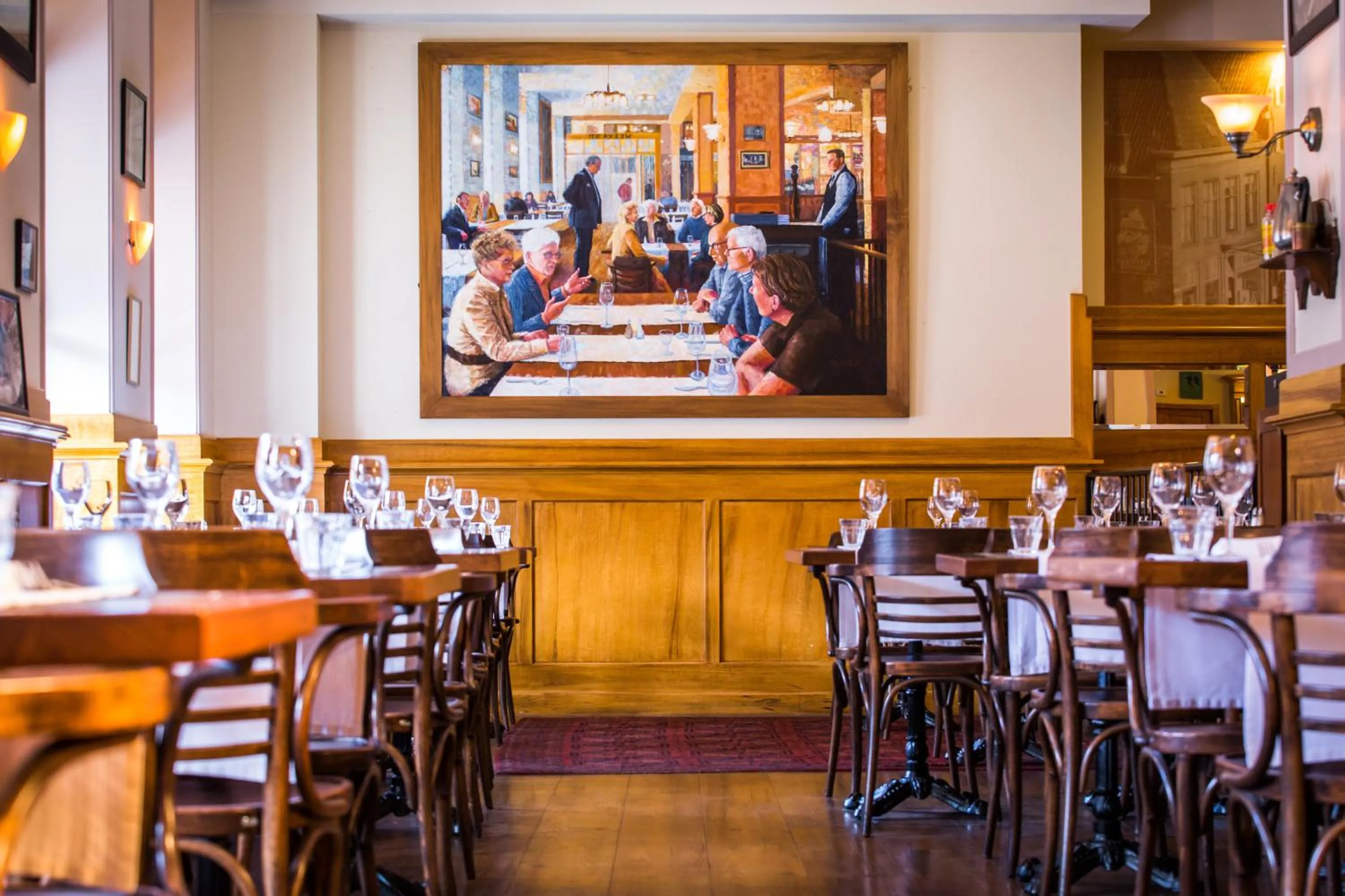 Restaurant/places to eat in Martini Hotel