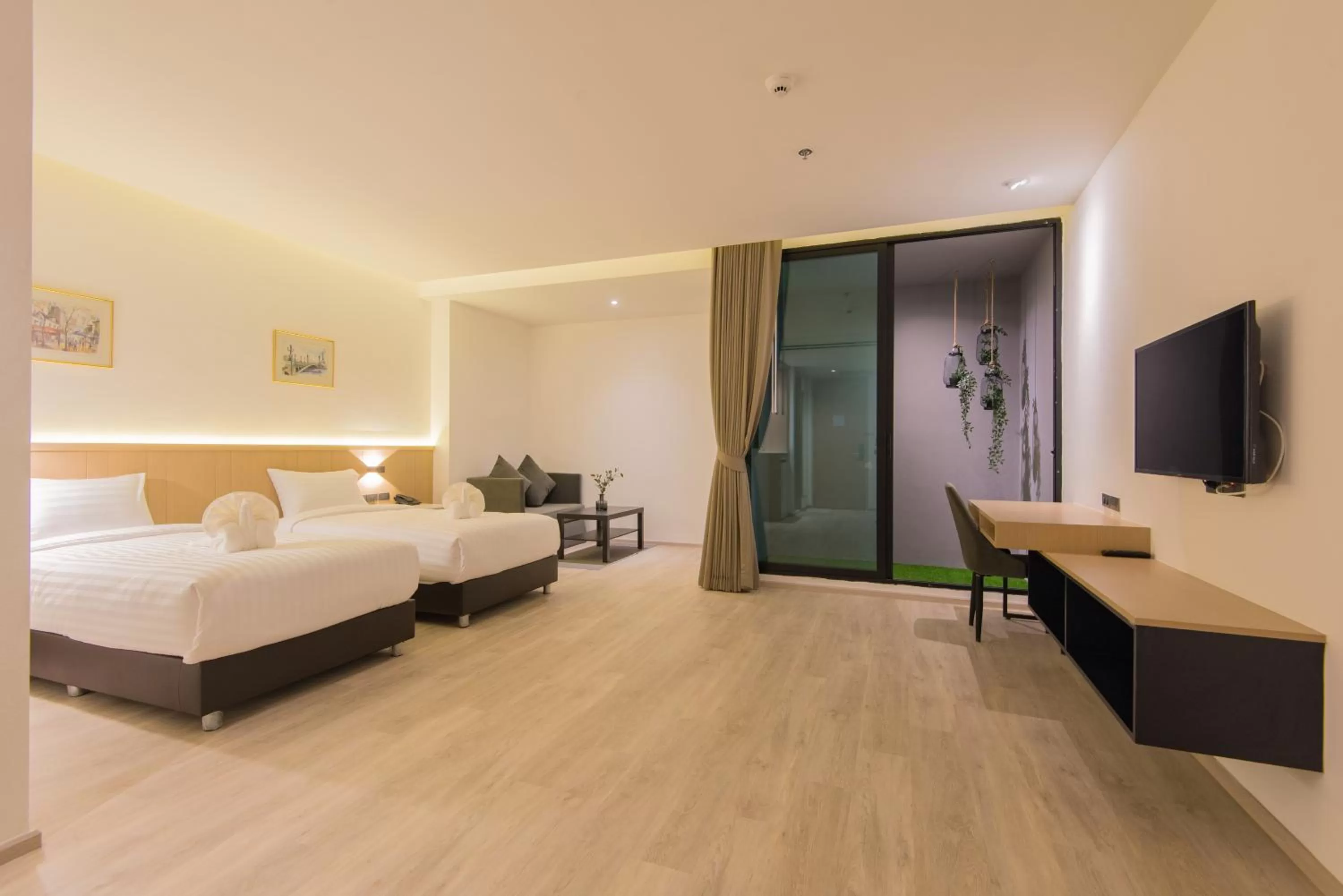 Bed in Madison Bangkok Hotel