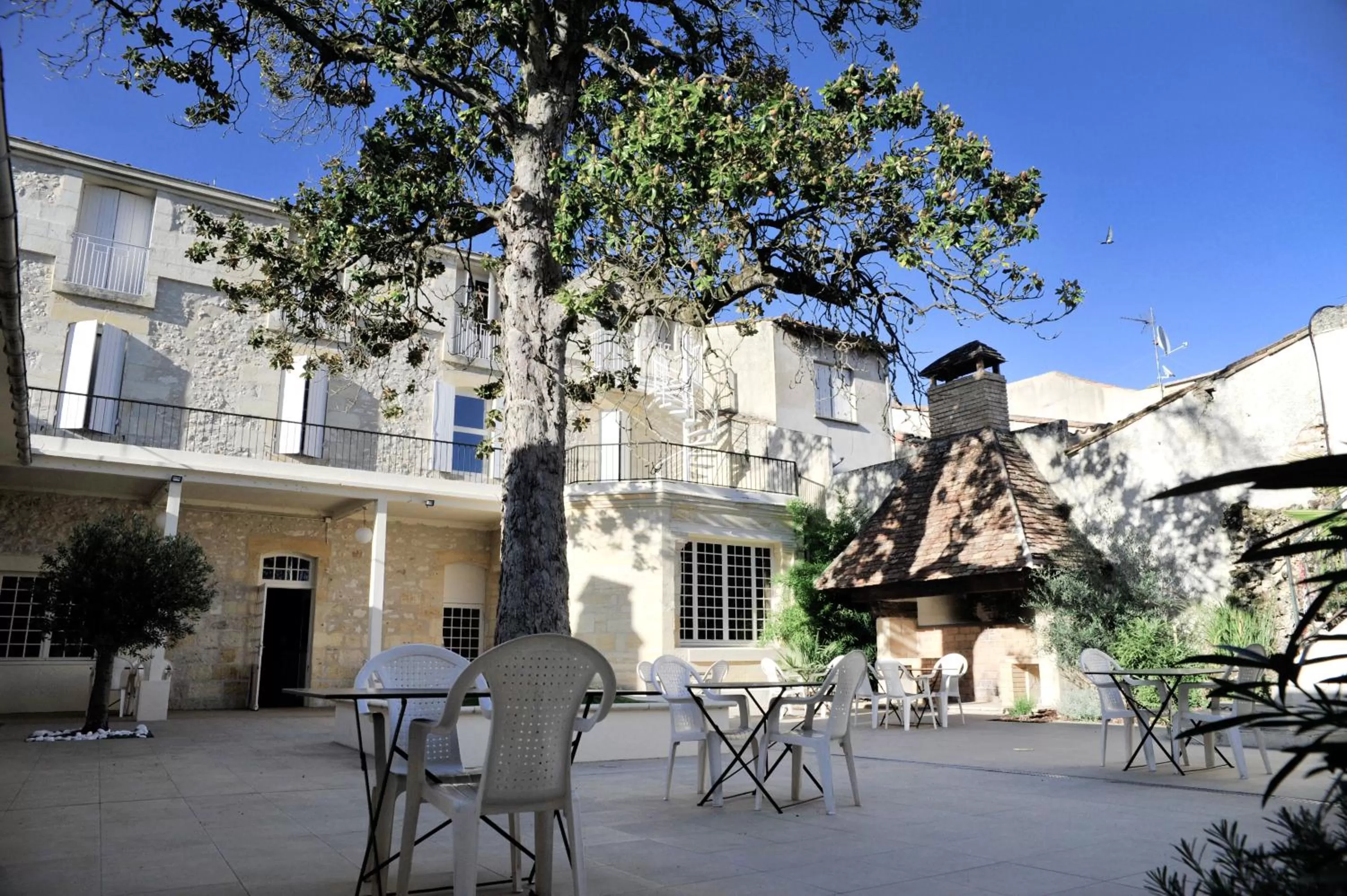 Patio in Grand Hôtel