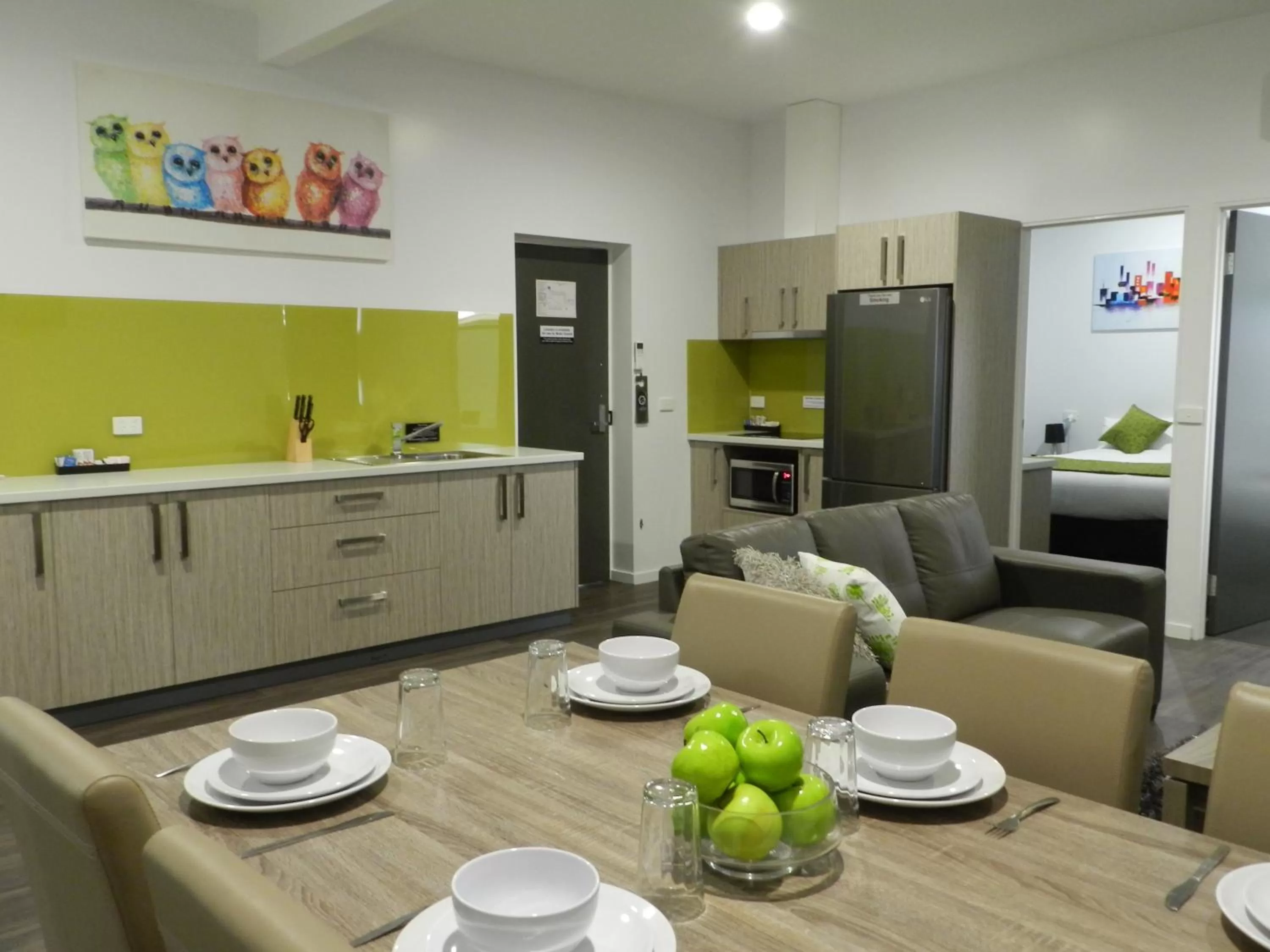 Kitchen/Kitchenette in Motel 24