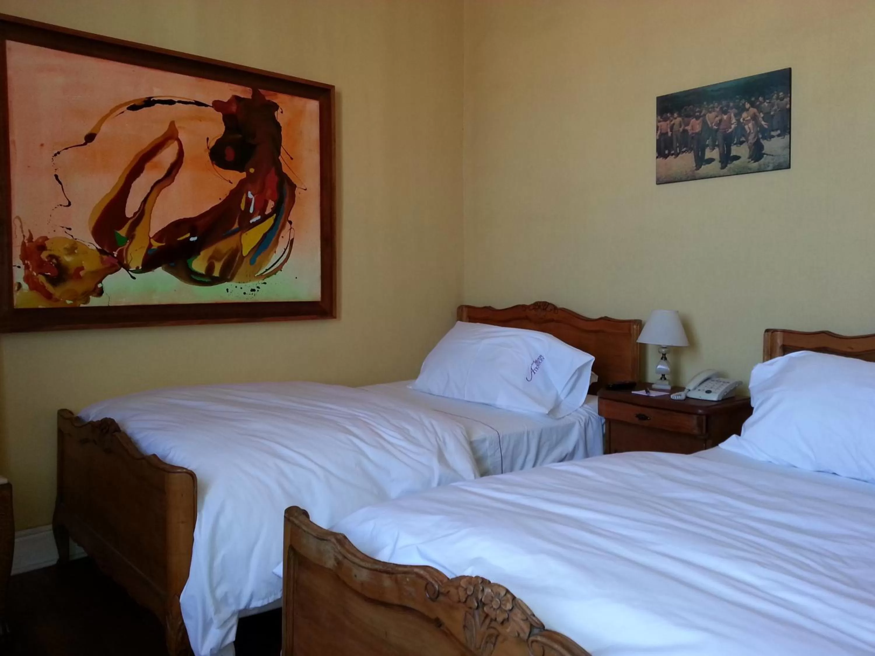 Bed in Hotel Manoir Atkinson