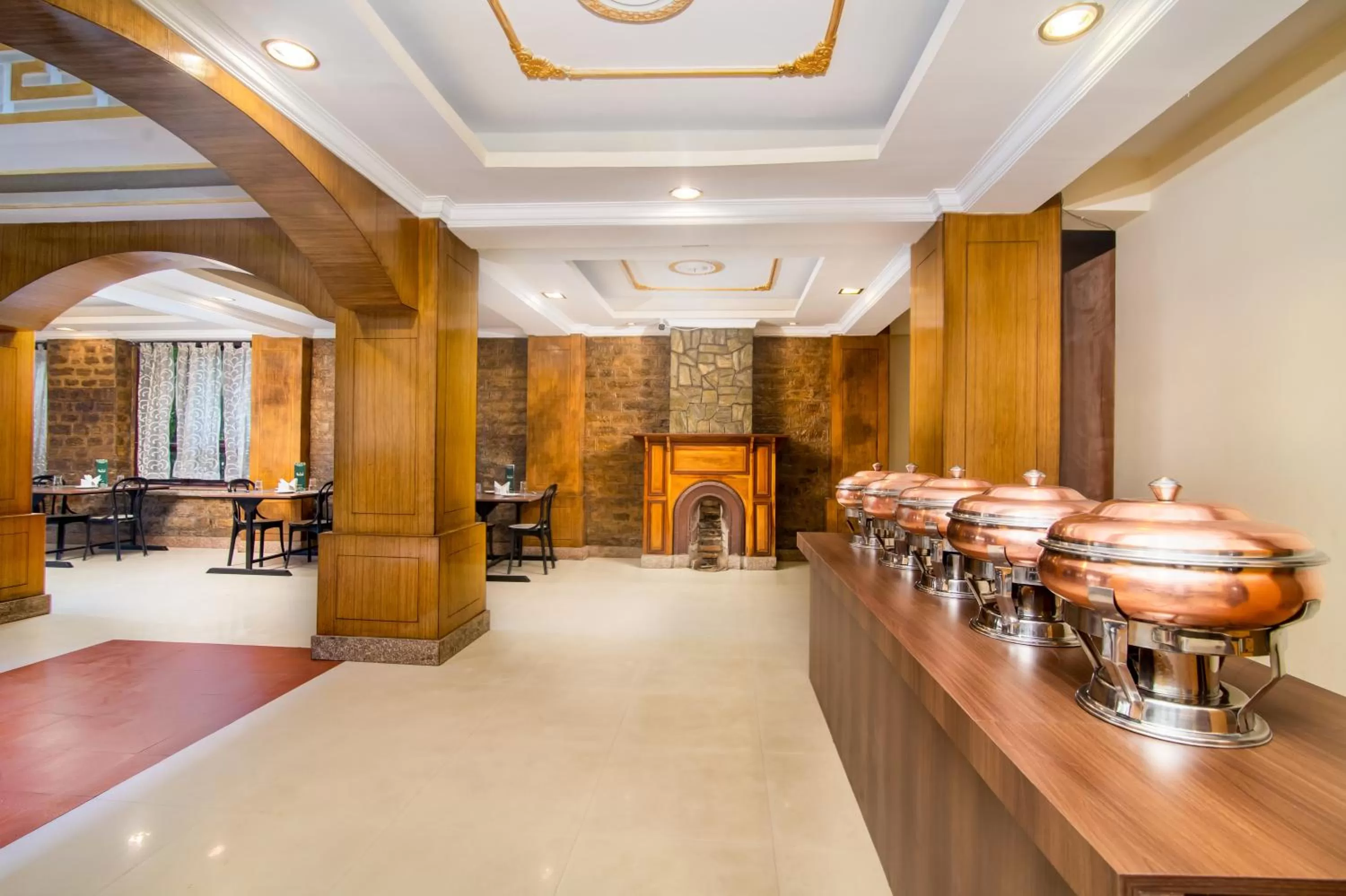 Restaurant/places to eat in Muscatel BhumSang - 200 Mts from Mall Road