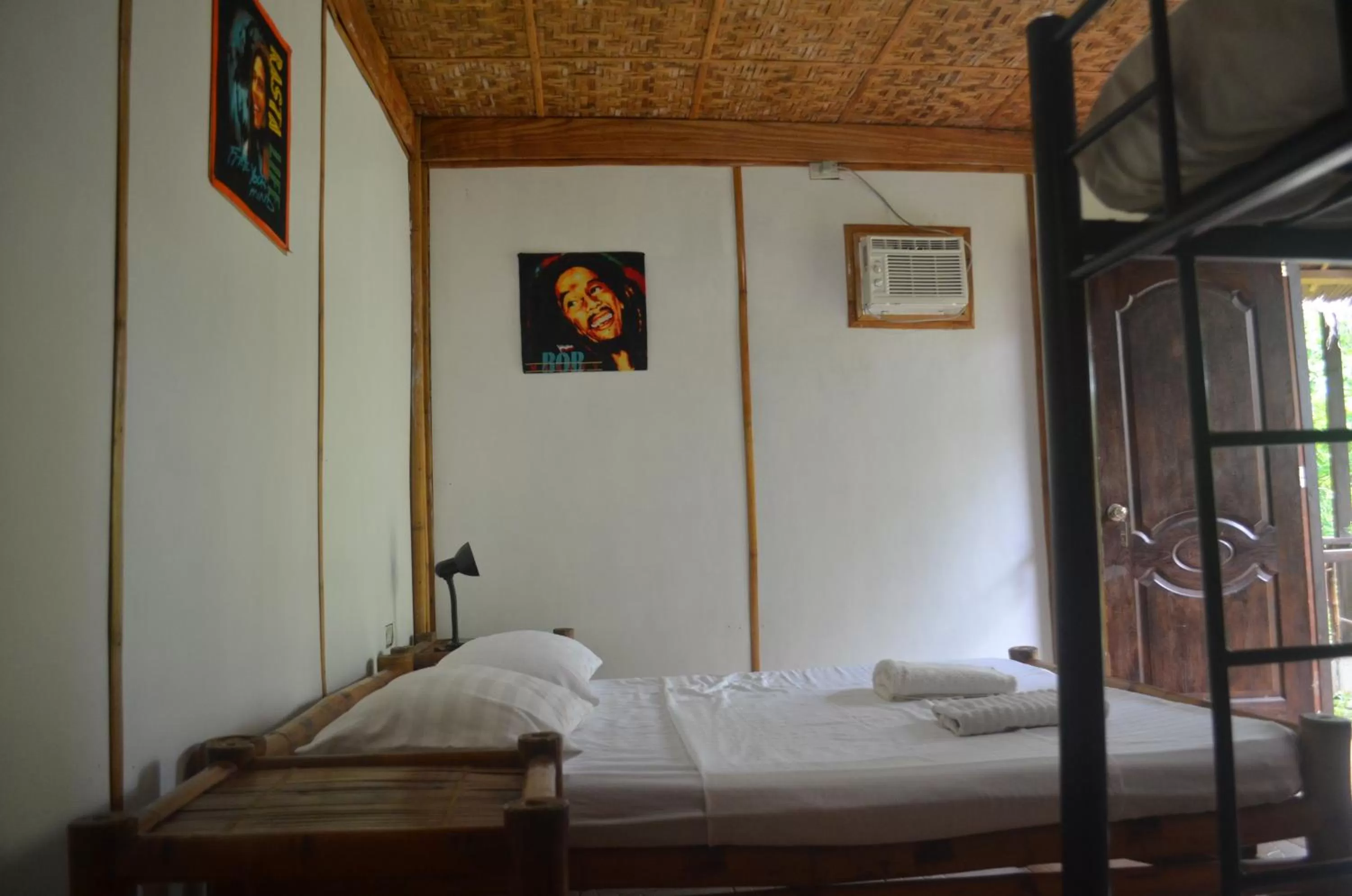 Bed in Reggae Guesthouse