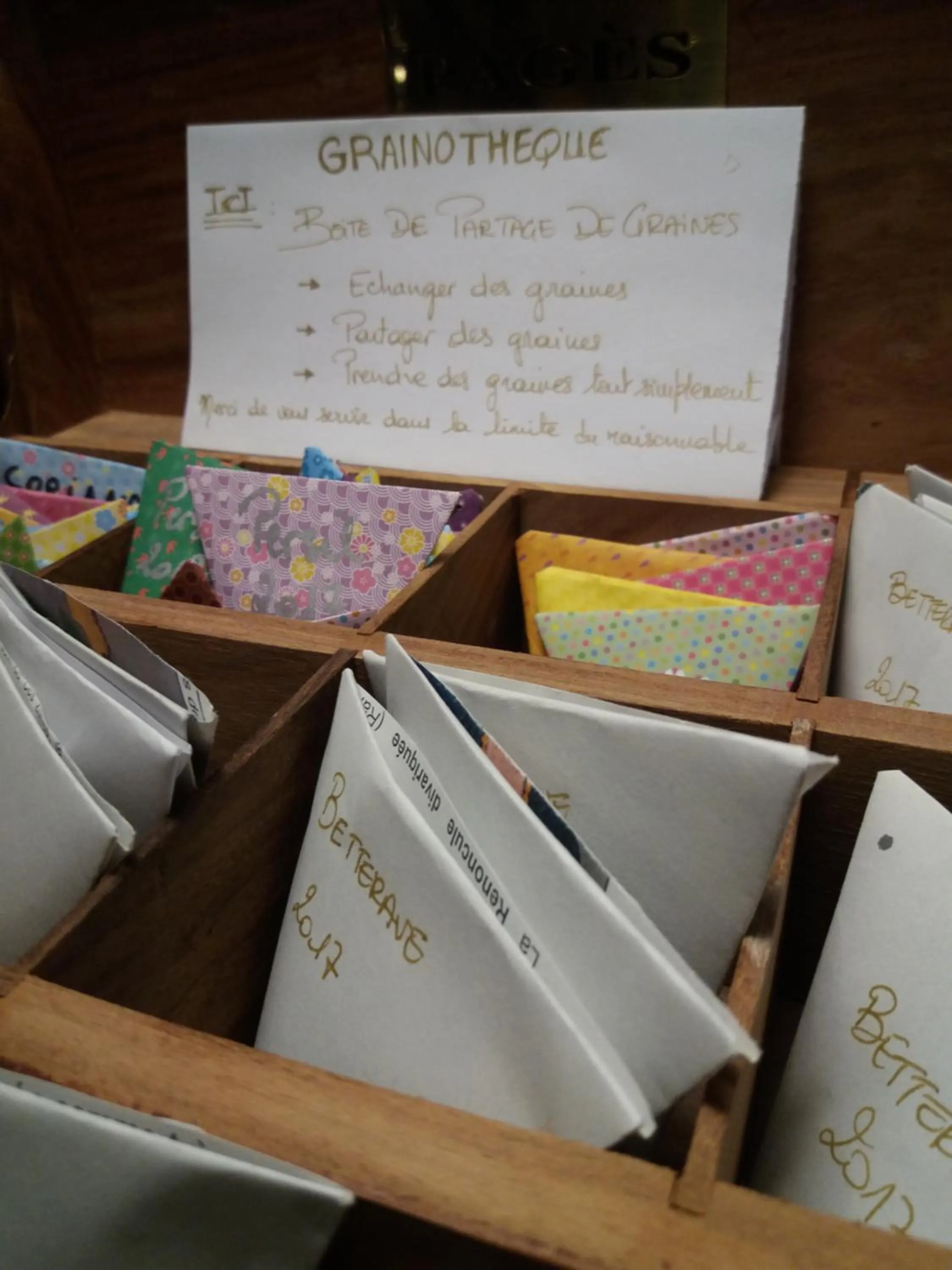 Decorative detail in Le Cadoudal