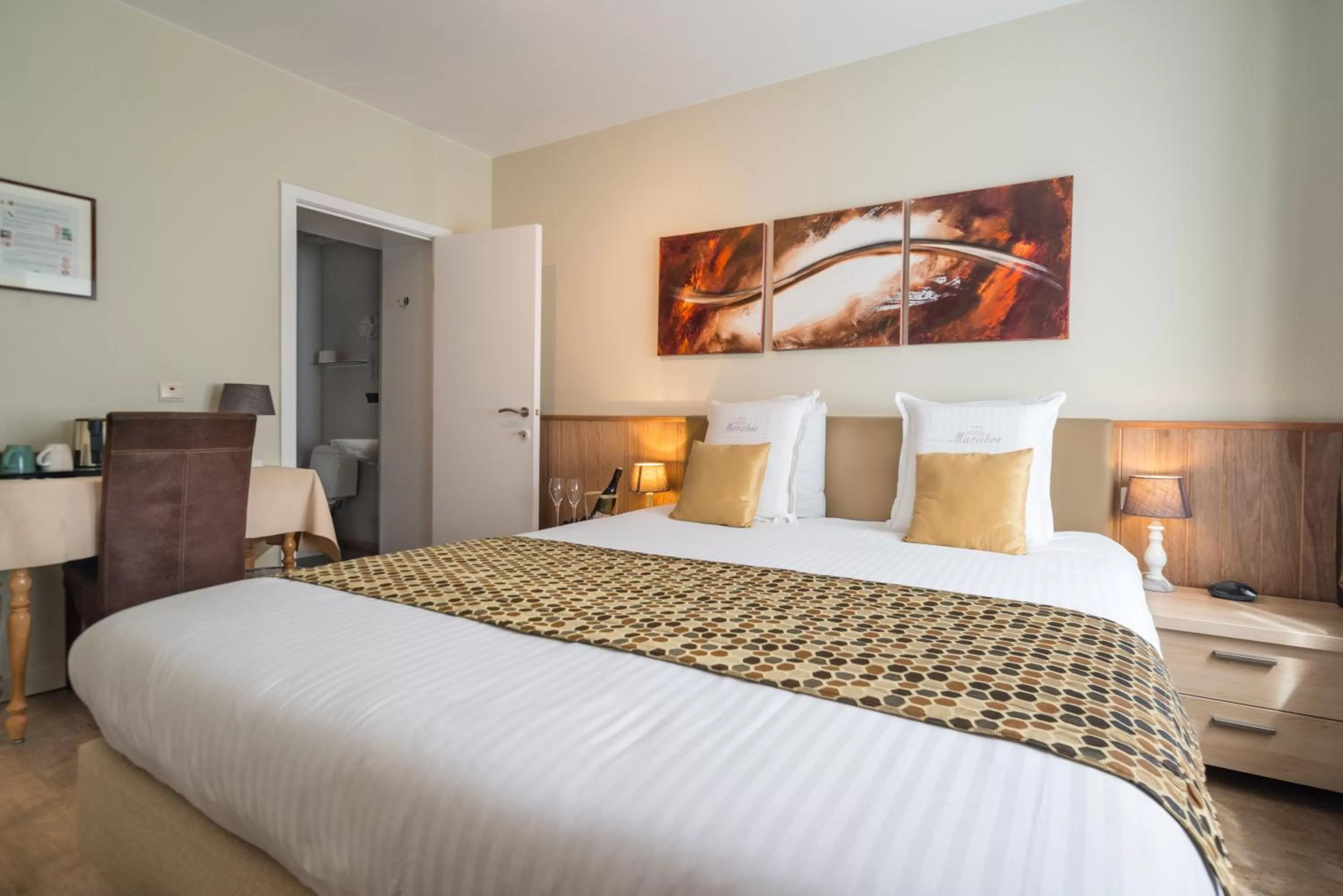 Bedroom, Bed in Hotel Maraboe