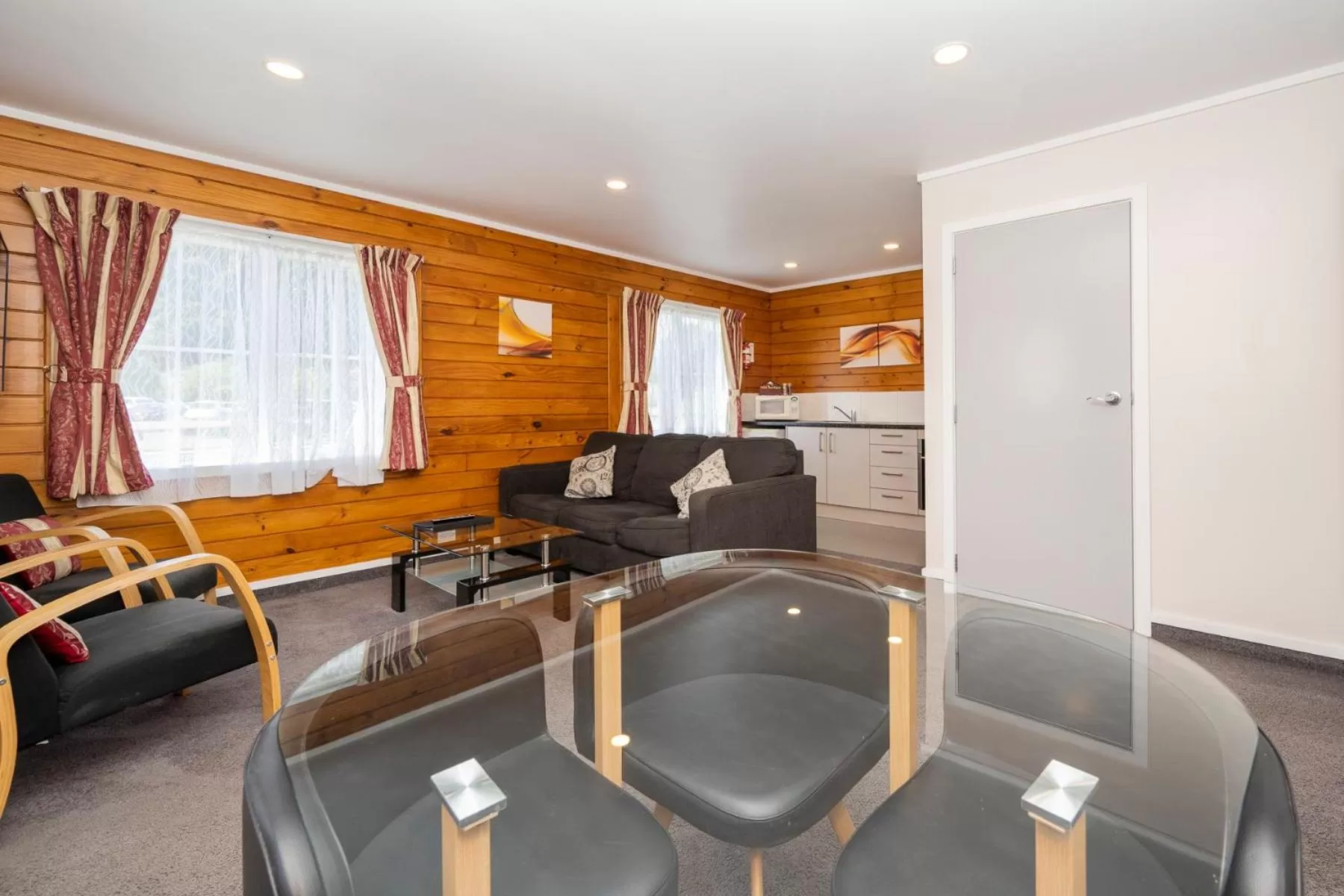 Kitchen or kitchenette in Tudor Park Motel Spacious with kitchens 1 minute walk to restaurant and shopping centre and Gisborne Hospital