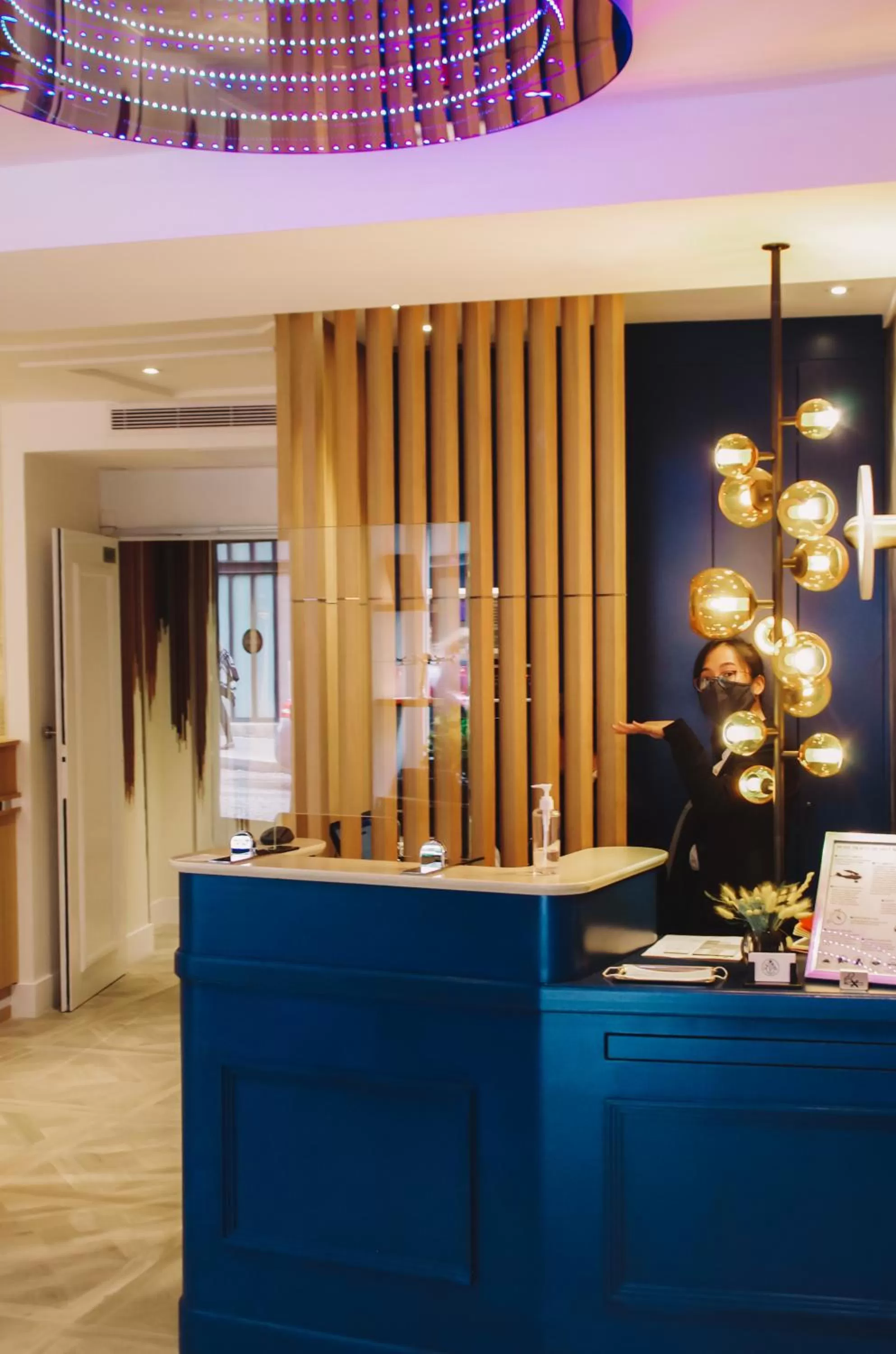 Lobby or reception in Hotel Phileas Lazare & Spa - Opera