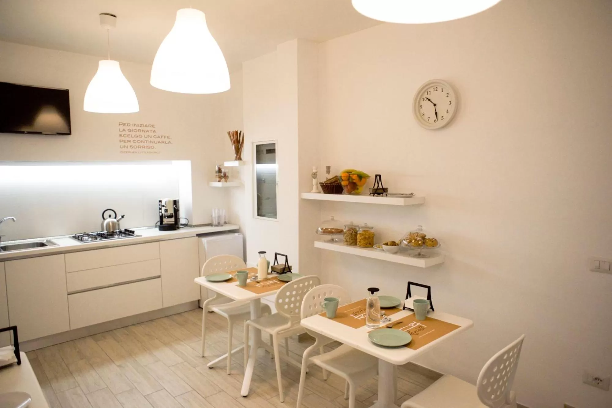 Italian breakfast in Lenotti Bed and Breakfast