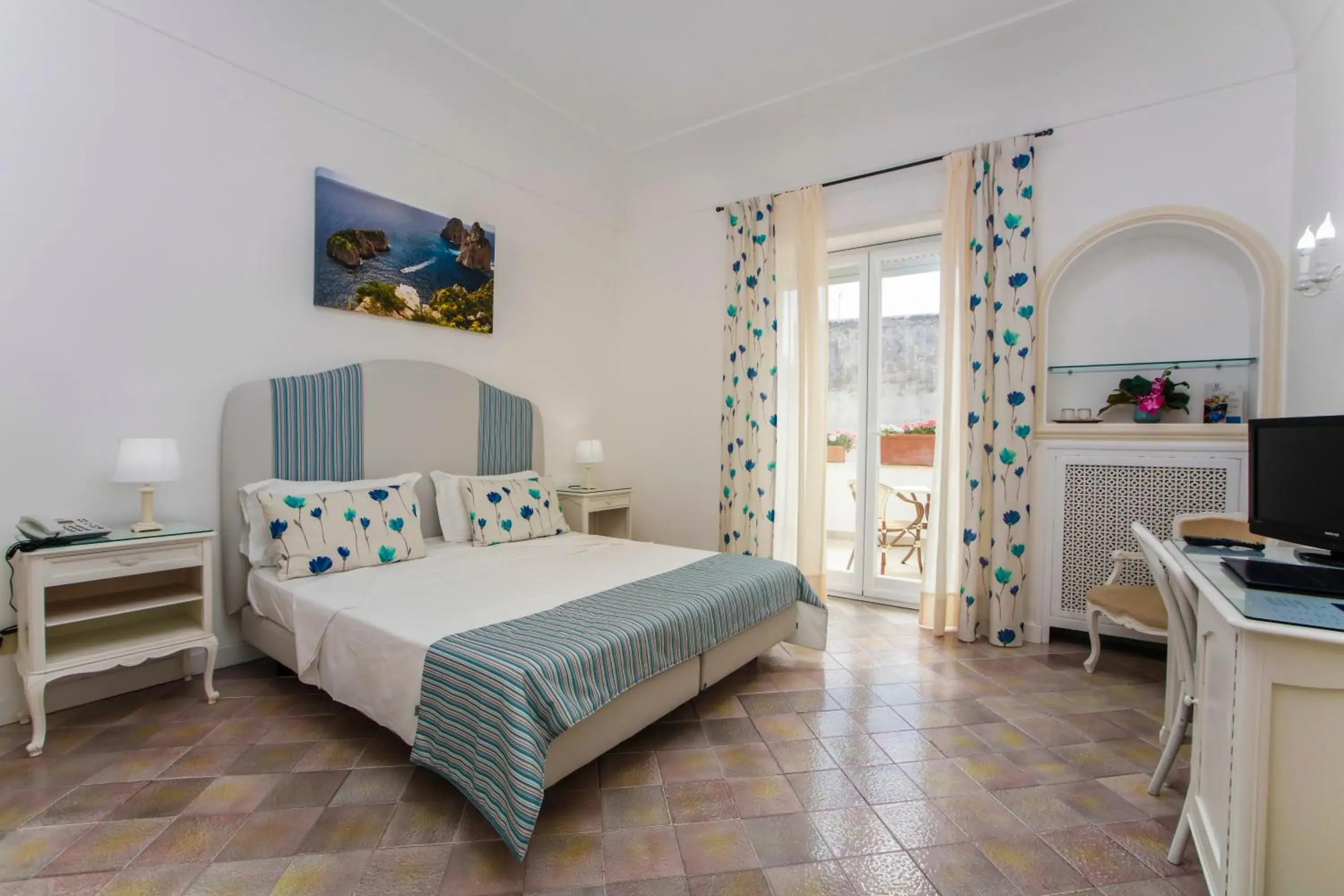 Superior Double Room with Terrace in Hotel San Felice Superior Double Room with Terrace in Hotel San Felice