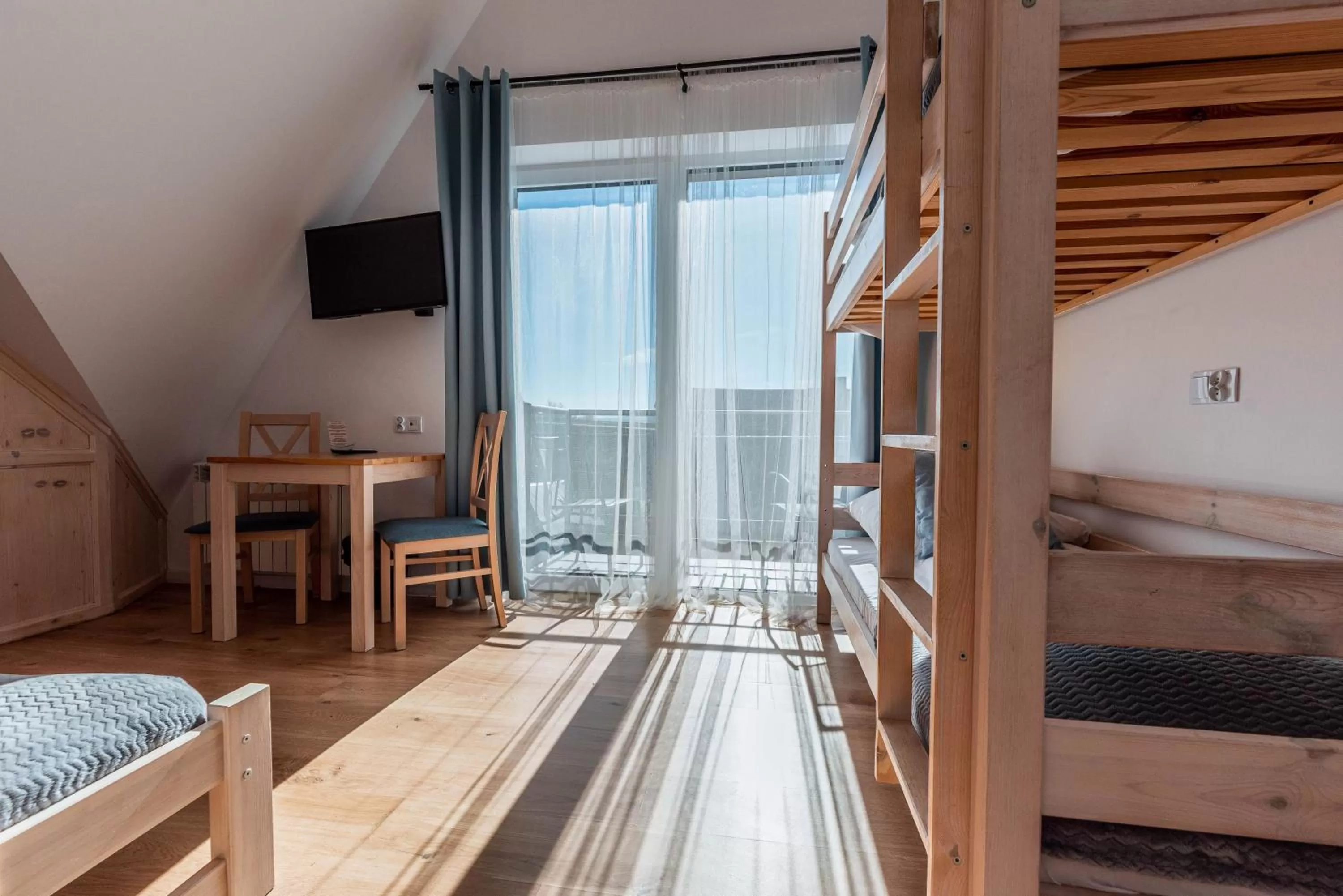 Bed, Bunk Bed in Willa ŻeglarSki