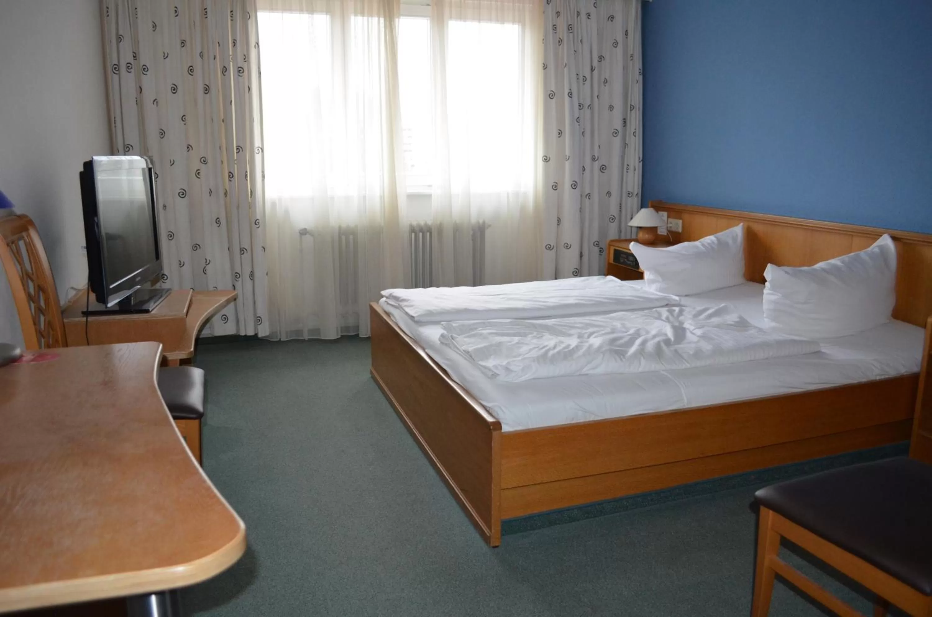 Bedroom, Bed in Alte Post - Hotel Am Rhein-Ufer Laufenburg