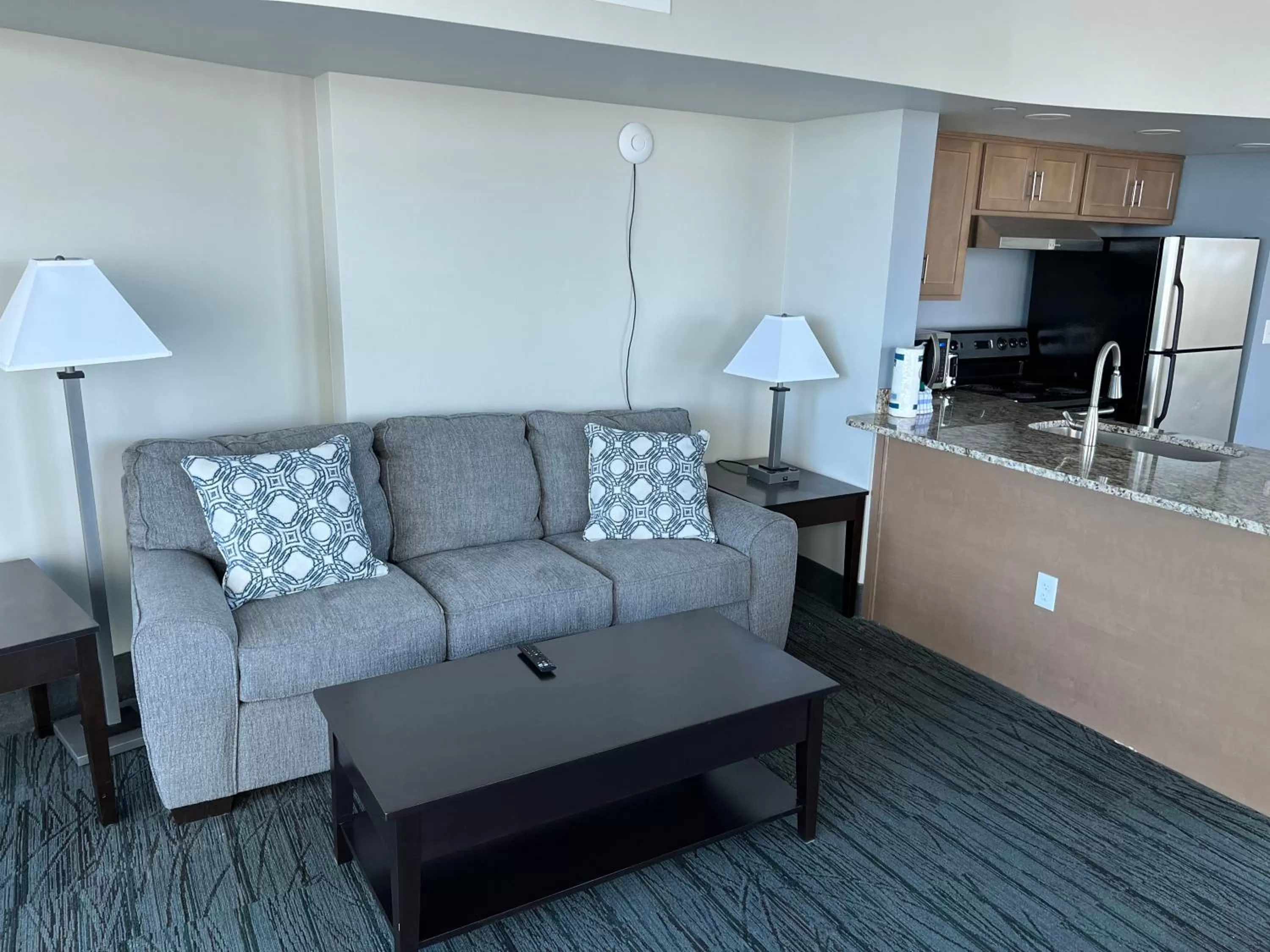 Seating area in Oceans One Resort