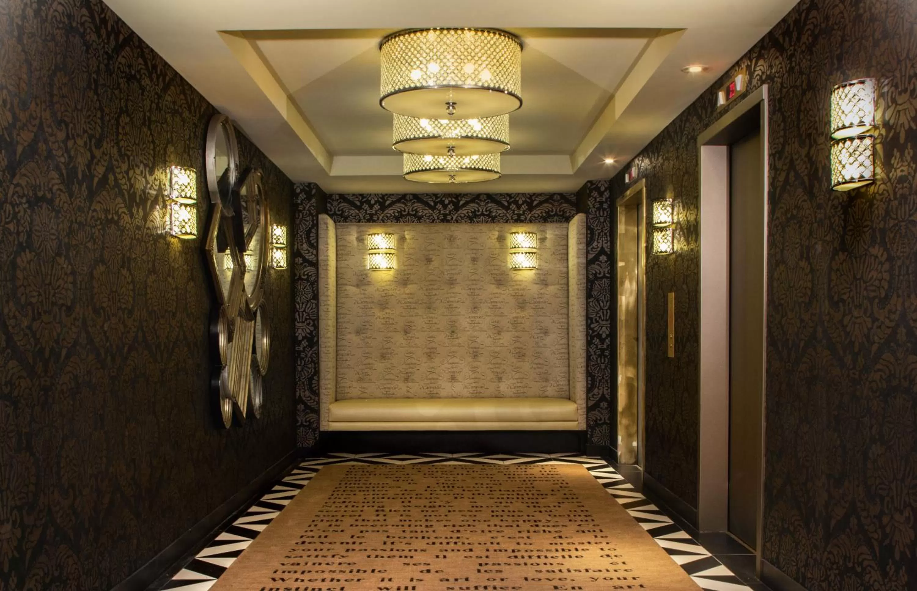 Lobby or reception in The Cromwell, A Caesars Destination