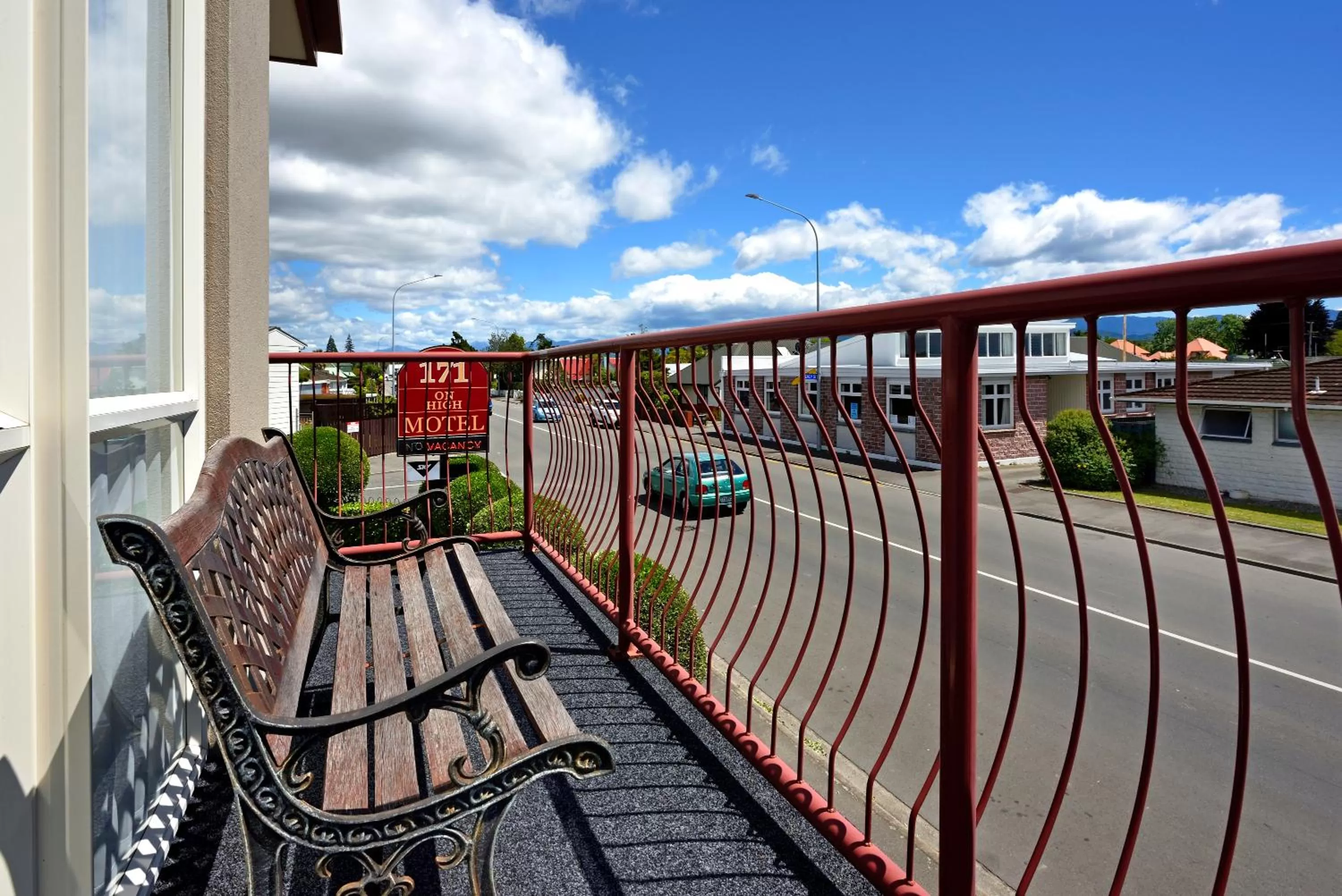 Balcony/Terrace in 171 On High Motel