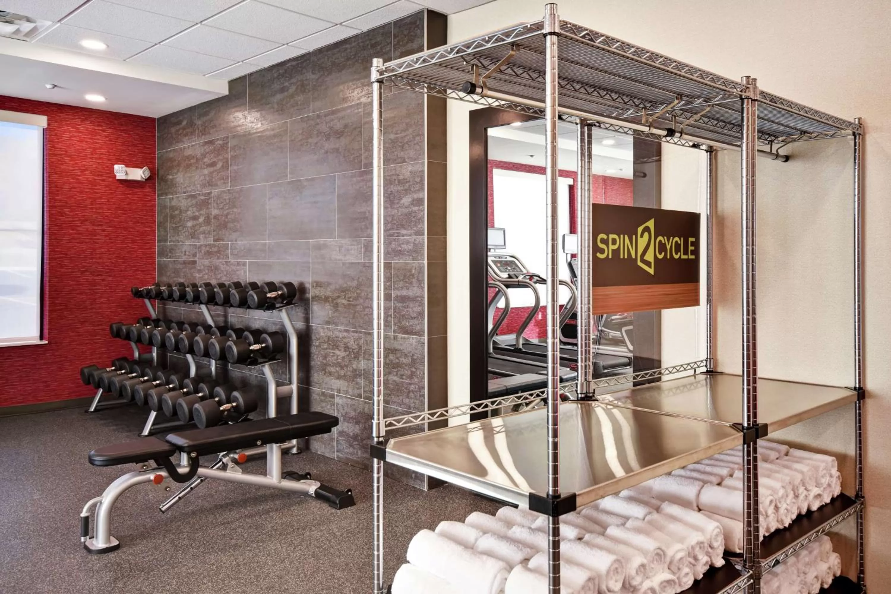 Fitness centre/facilities in Home2 Suites By Hilton Lagrange