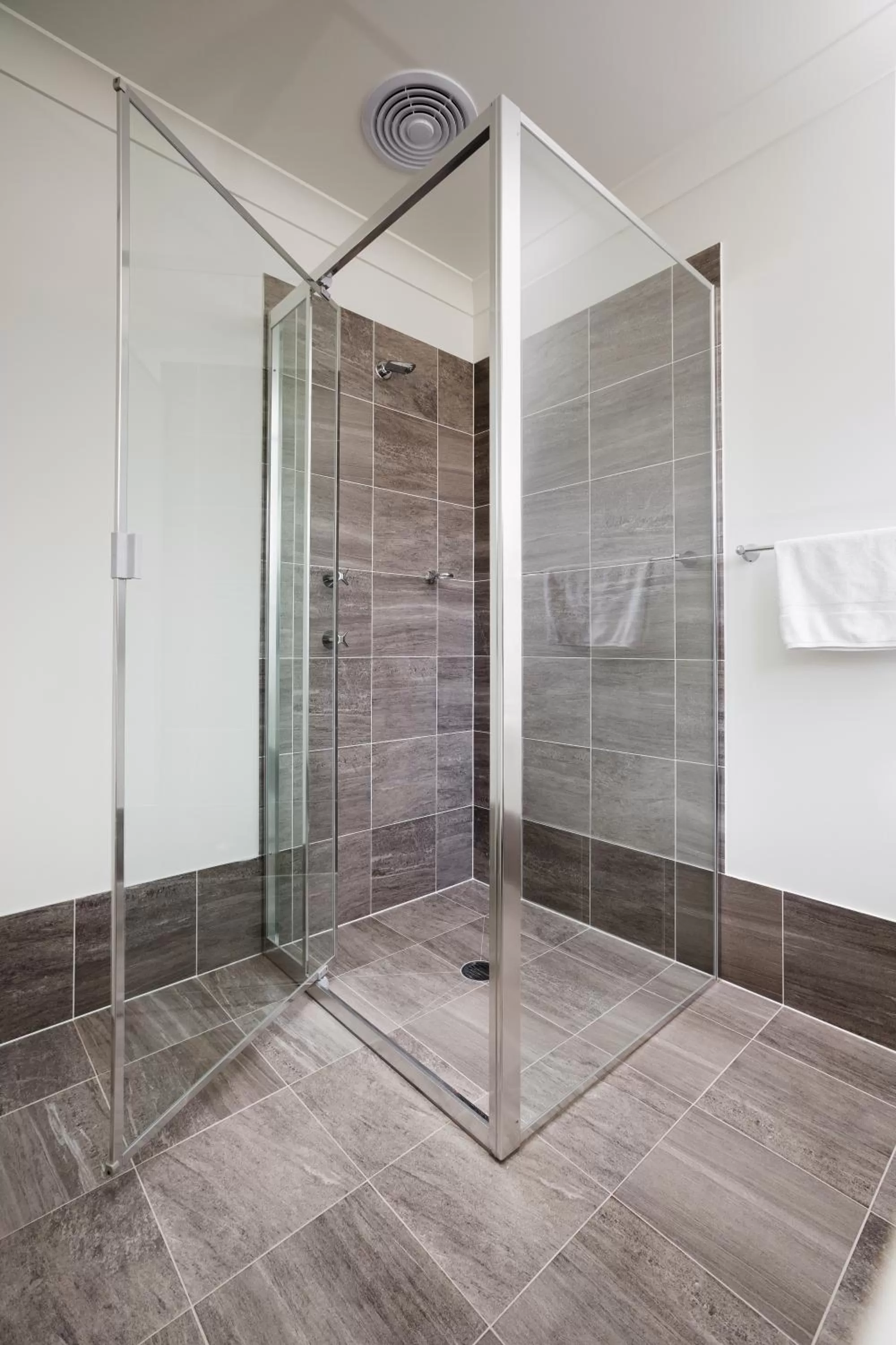 Shower in Wallsend Executive Apartments