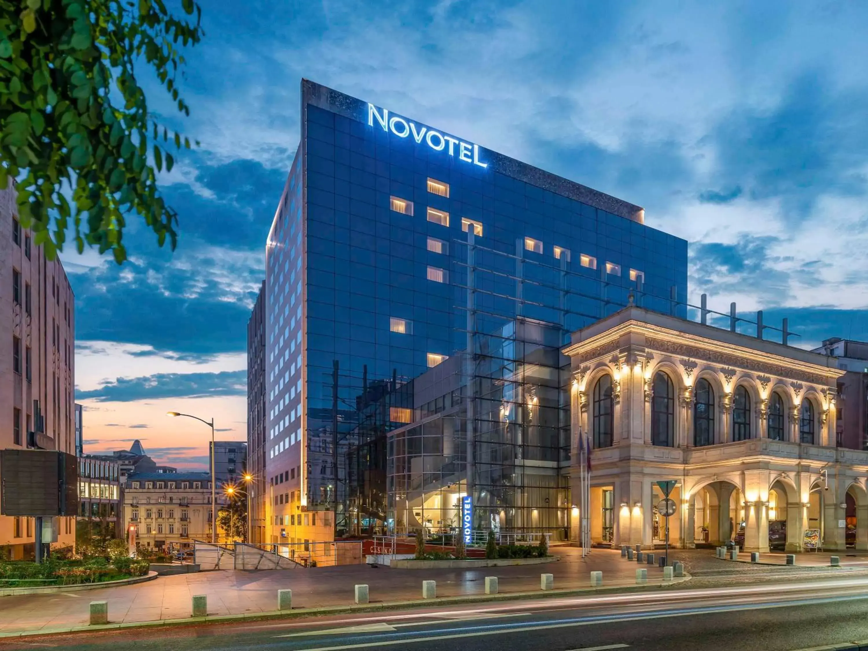 Novotel Bucharest City Centre Novotel Bucharest City Centre