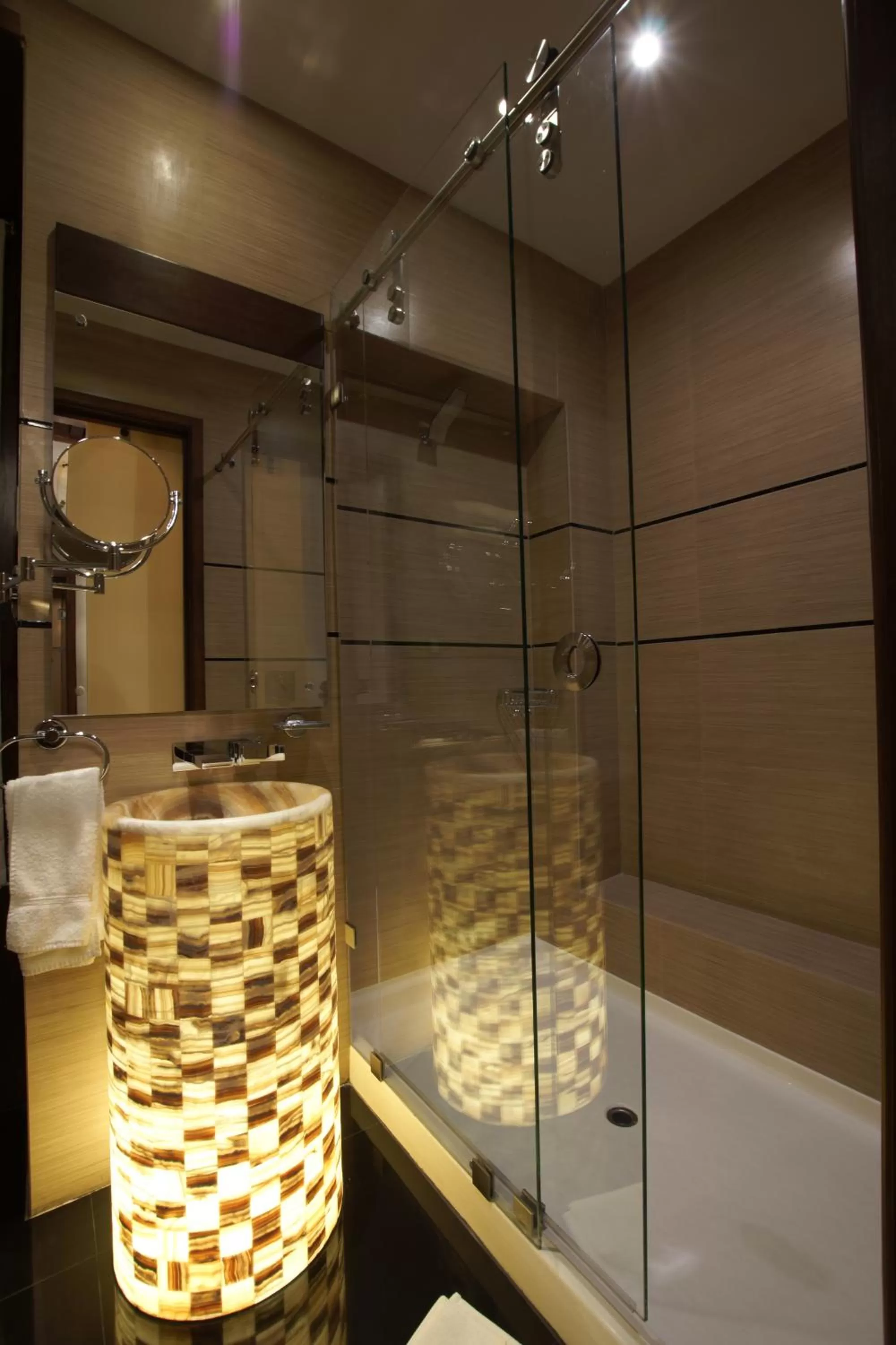 Bathroom in 1850 Hotel Boutique