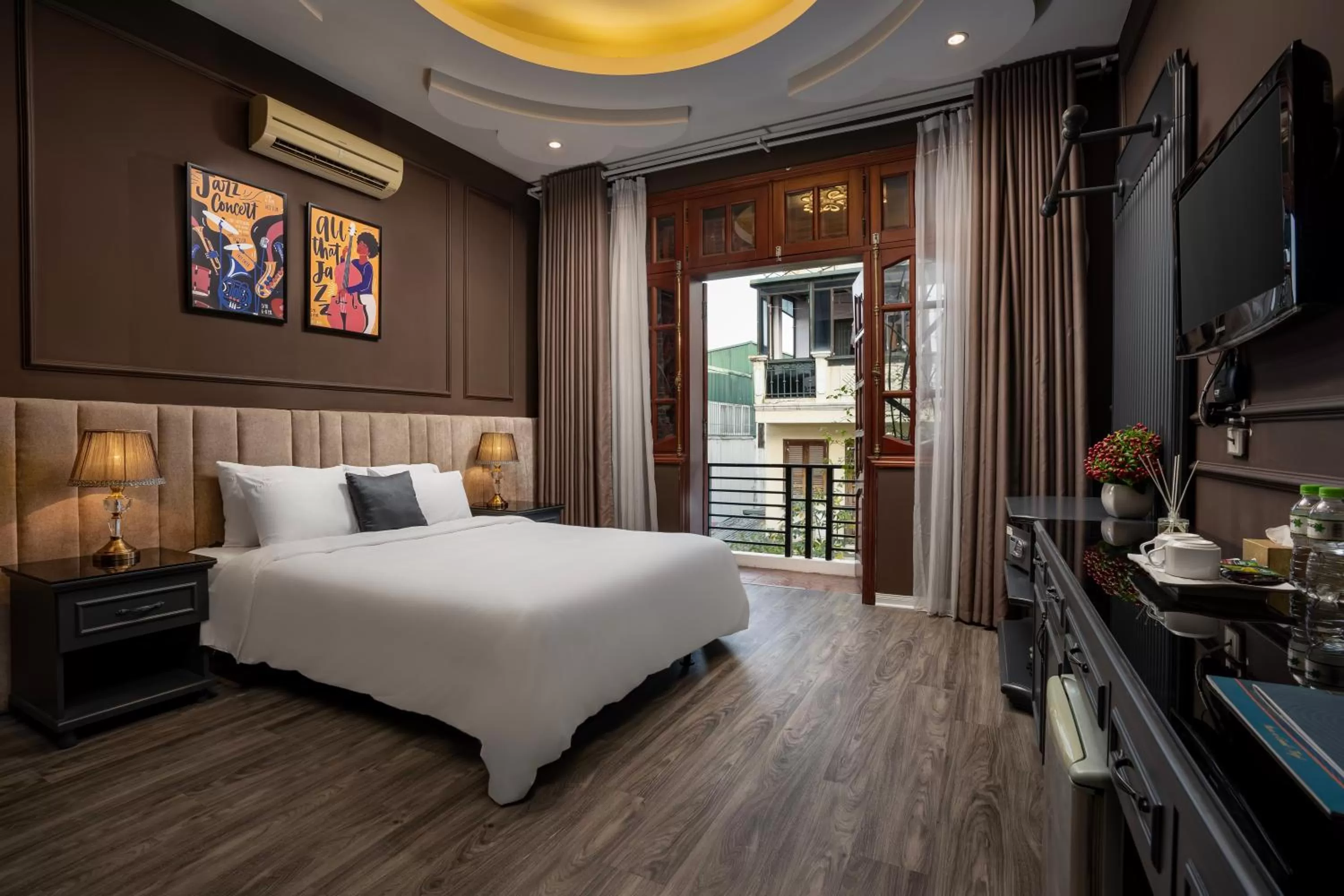 Photo of the whole room, Bed in Hanoi Morning Hotel