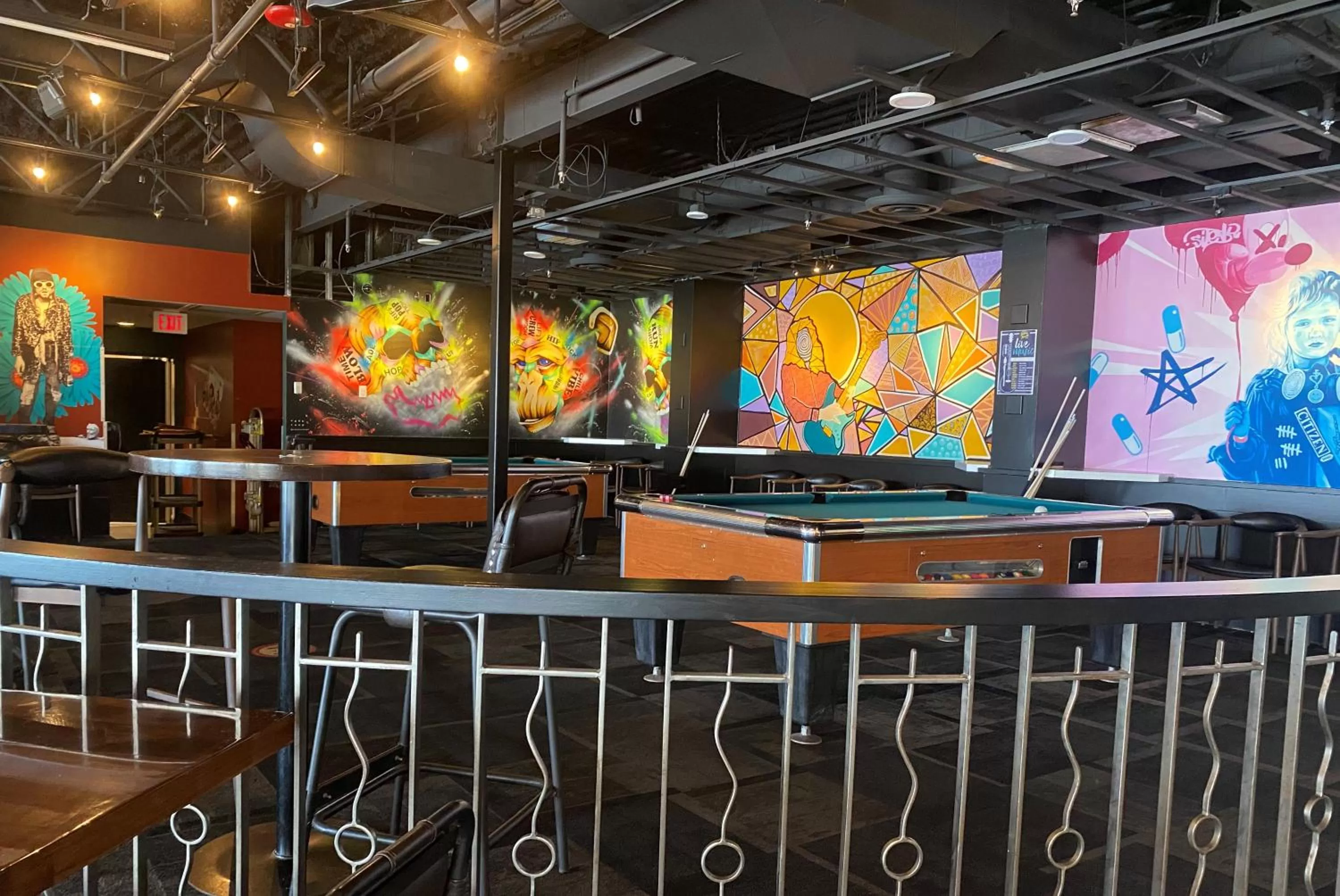 Lounge or bar in Penticton Lakeside Resort