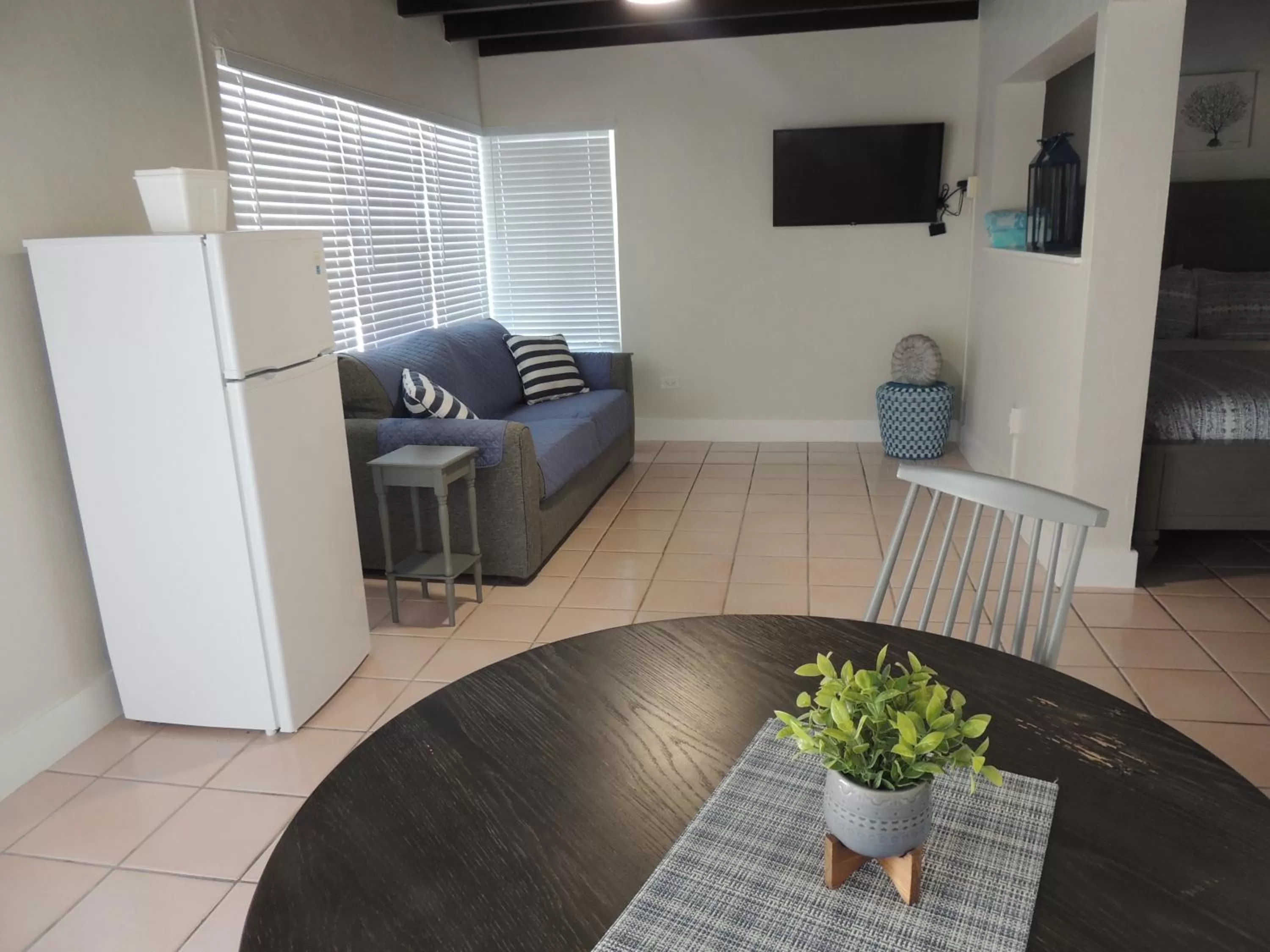 Living room, Seating Area in Sands of Islamorada