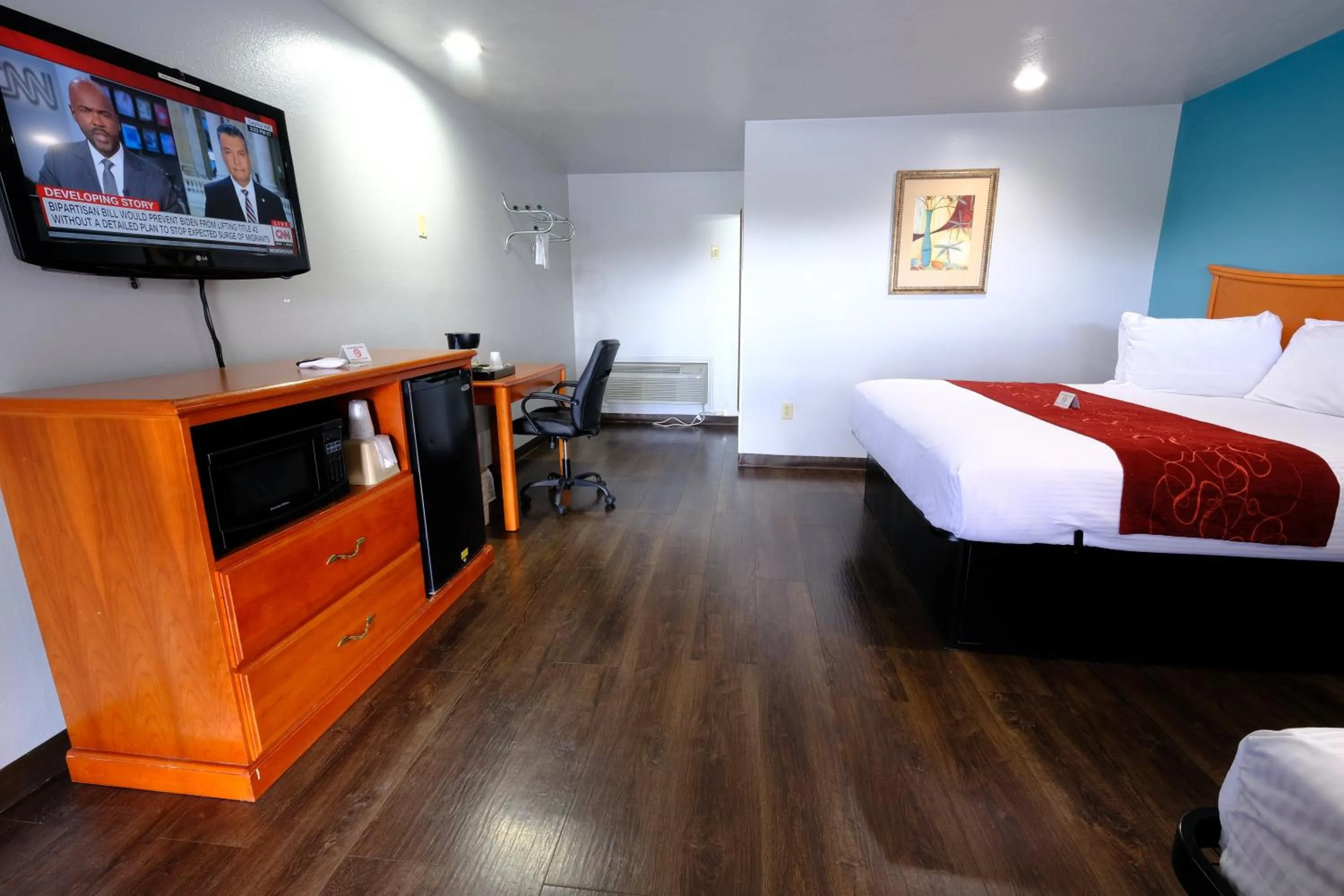 Photo of the whole room, Bed in M Star Hotel Searcy