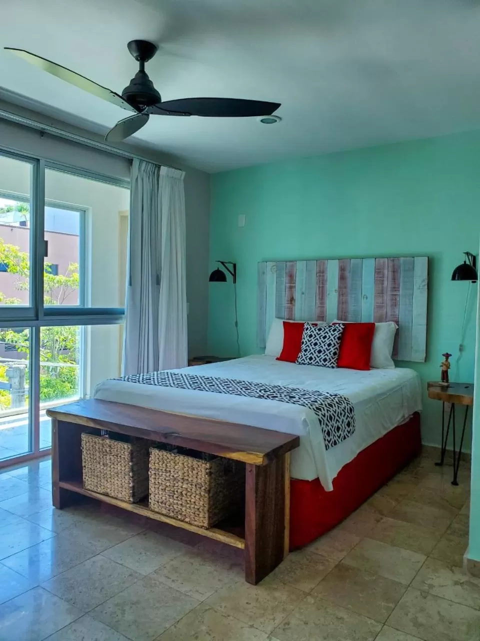 Photo of the whole room, Bed in Hotel Boutique Rato 10