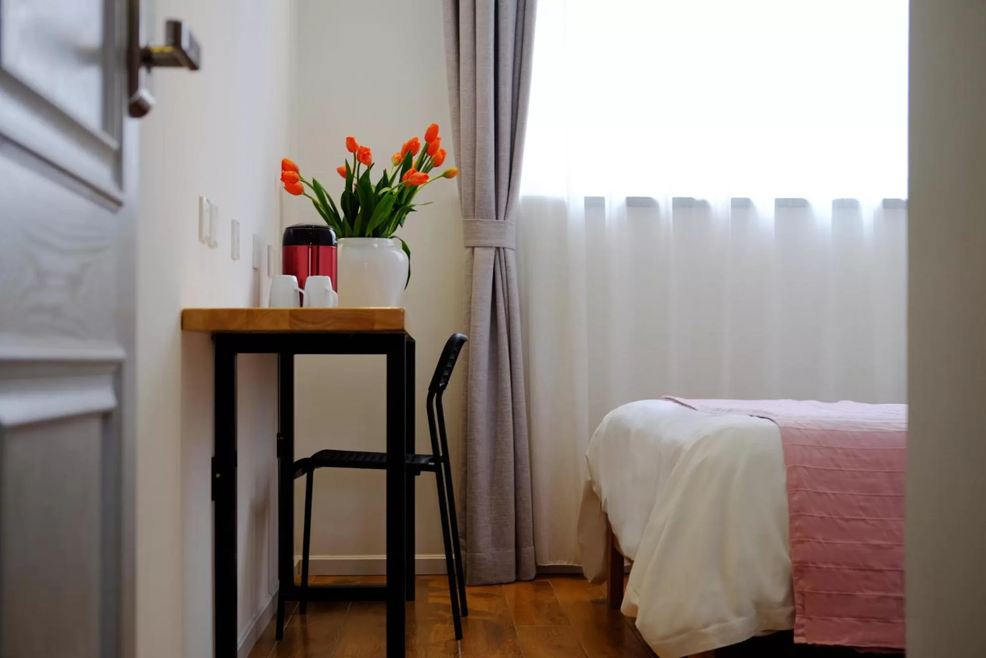 Decorative detail, Bed in Beijing Shangchao Hotel