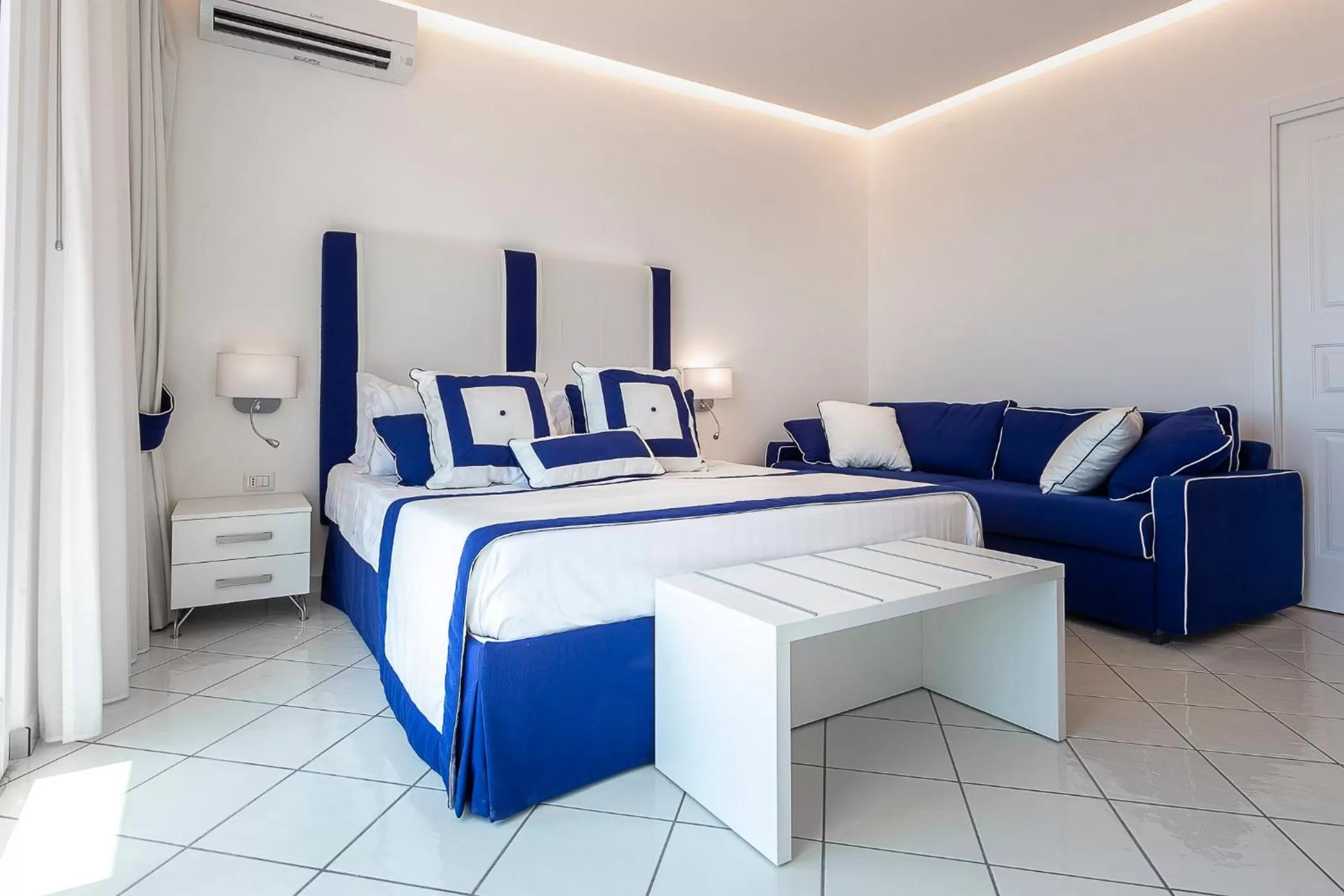 Bed in Hotel Bristol