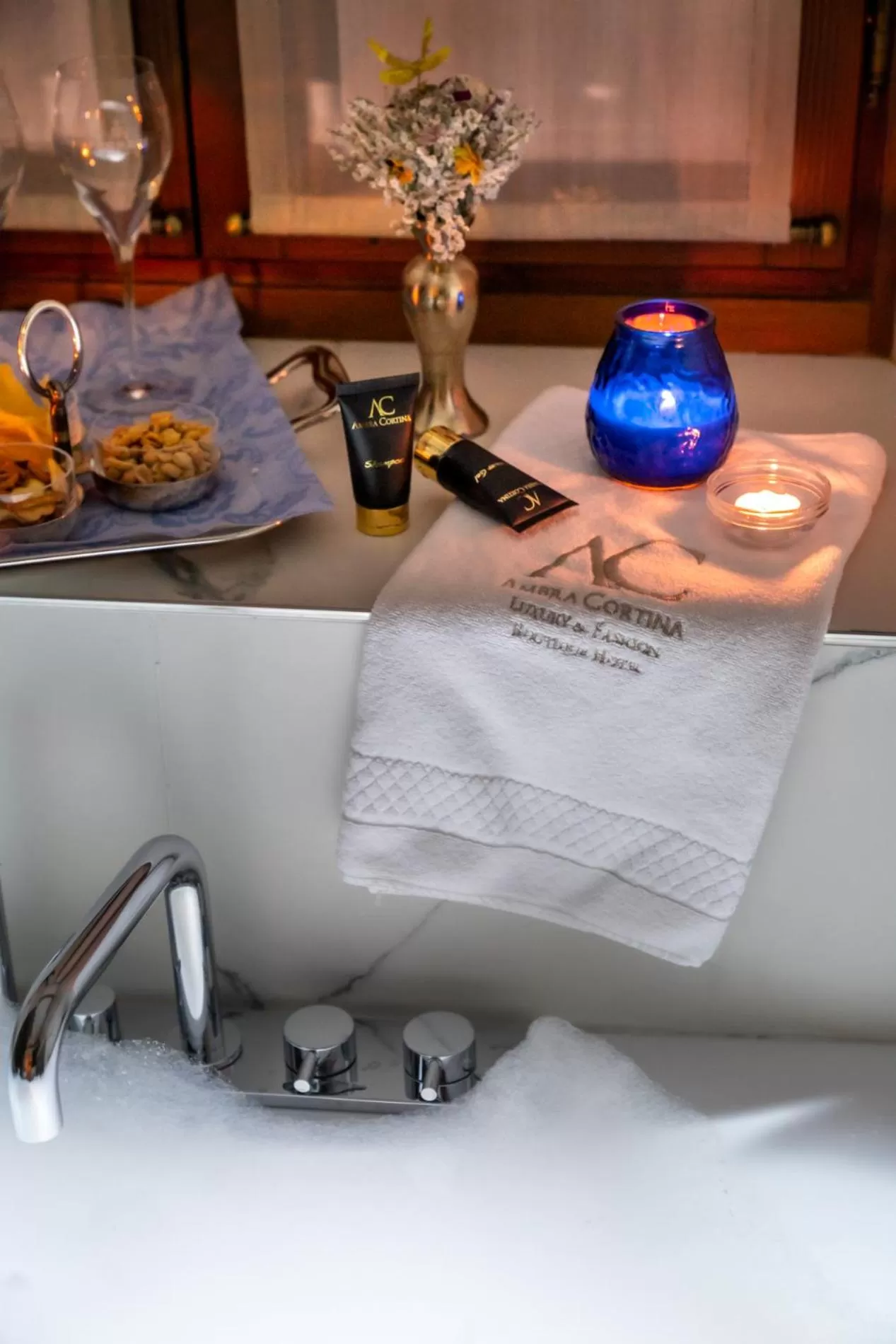 Hot Tub in Ambra Cortina Luxury&Fashion Hotel