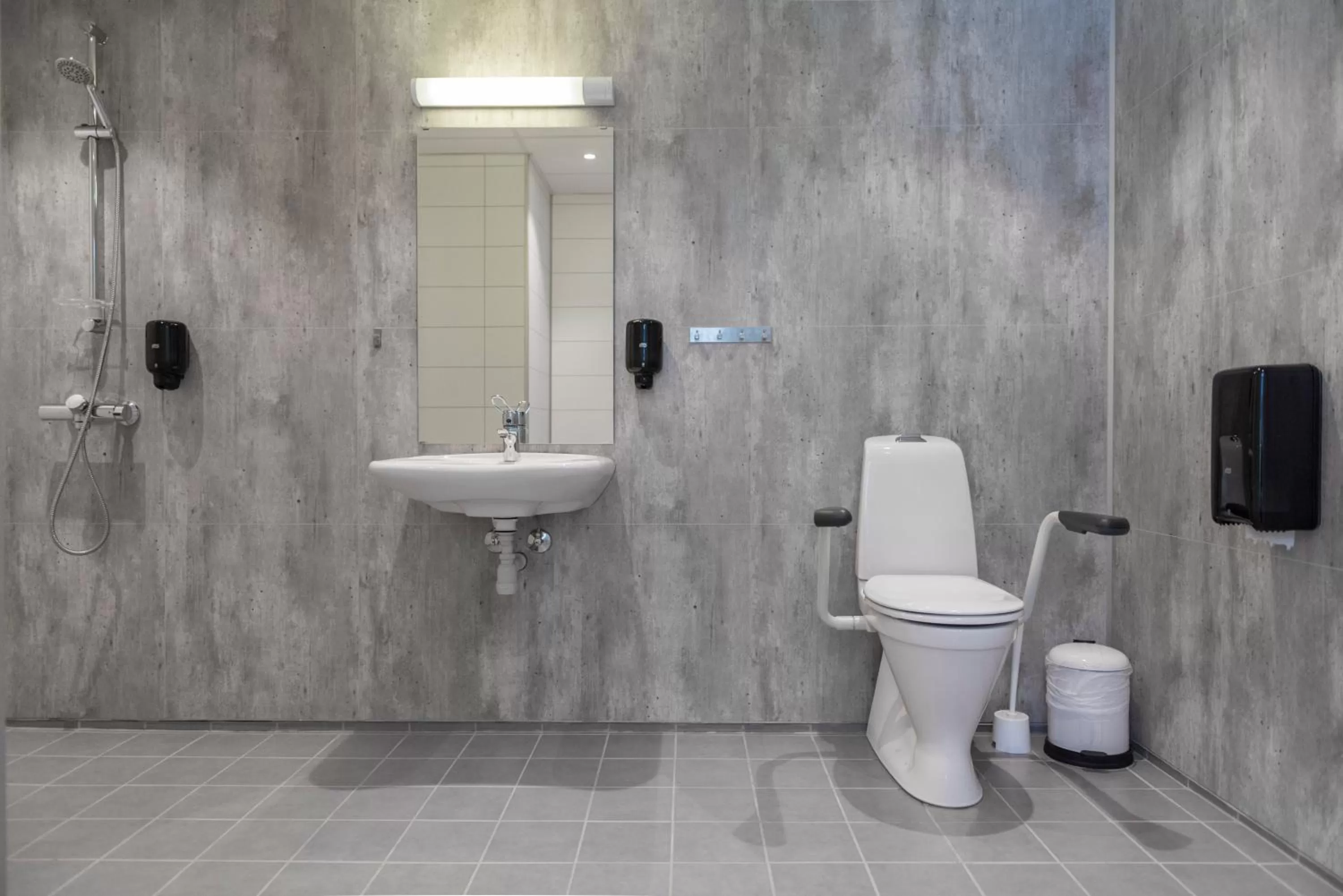 Shower in Fast Hotel Svolvær