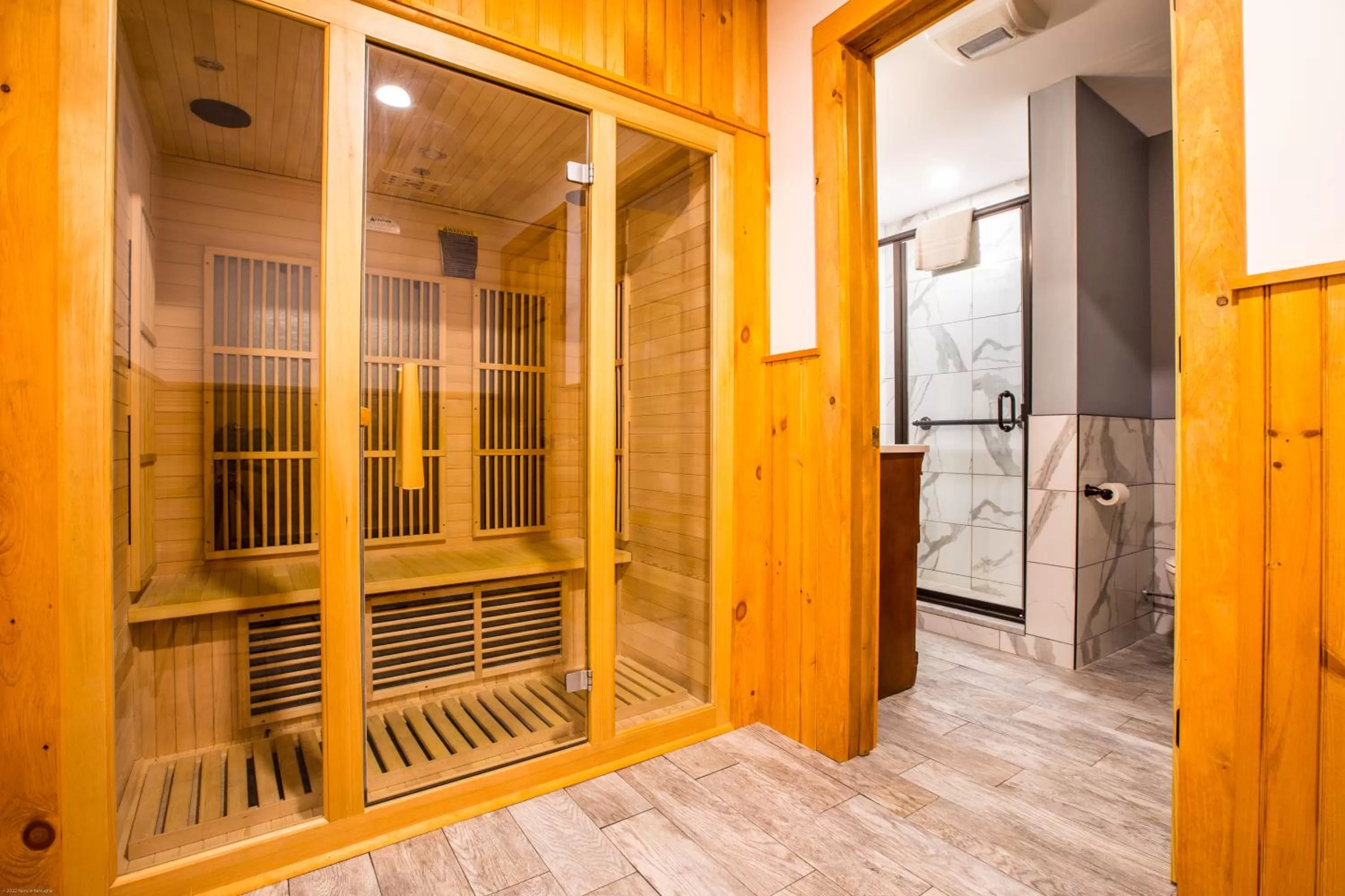 Sauna in Garnet Hill Lodge