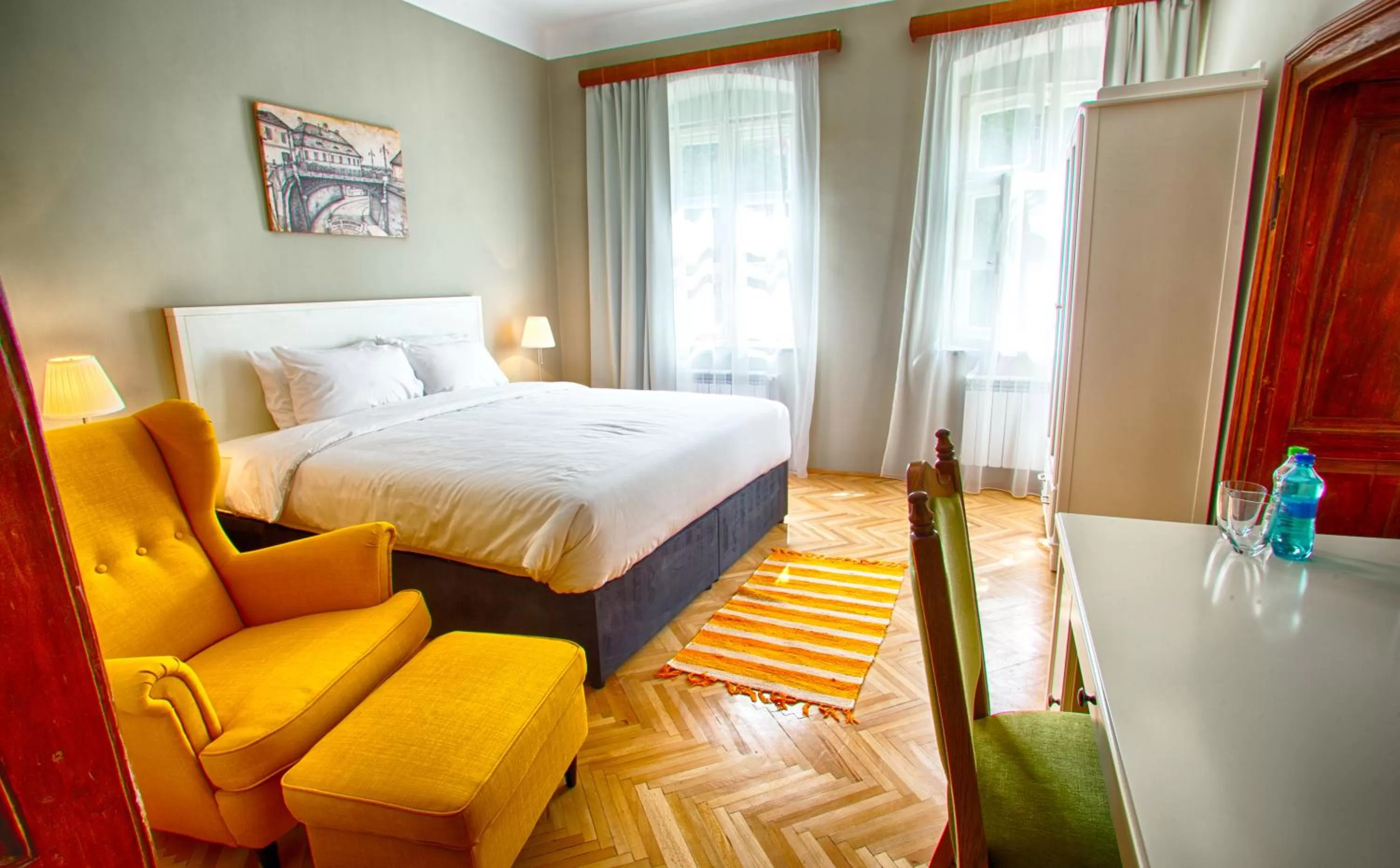 Photo of the whole room, Bed in Goldsmith