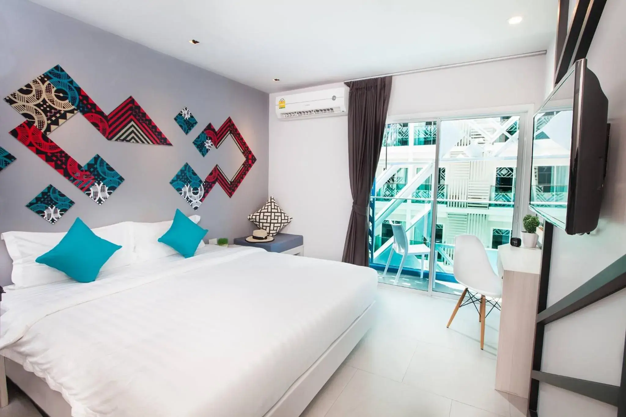 Superior King Room in The Crib Patong - SHA Certified Superior King Room in The Crib Patong - SHA Certified