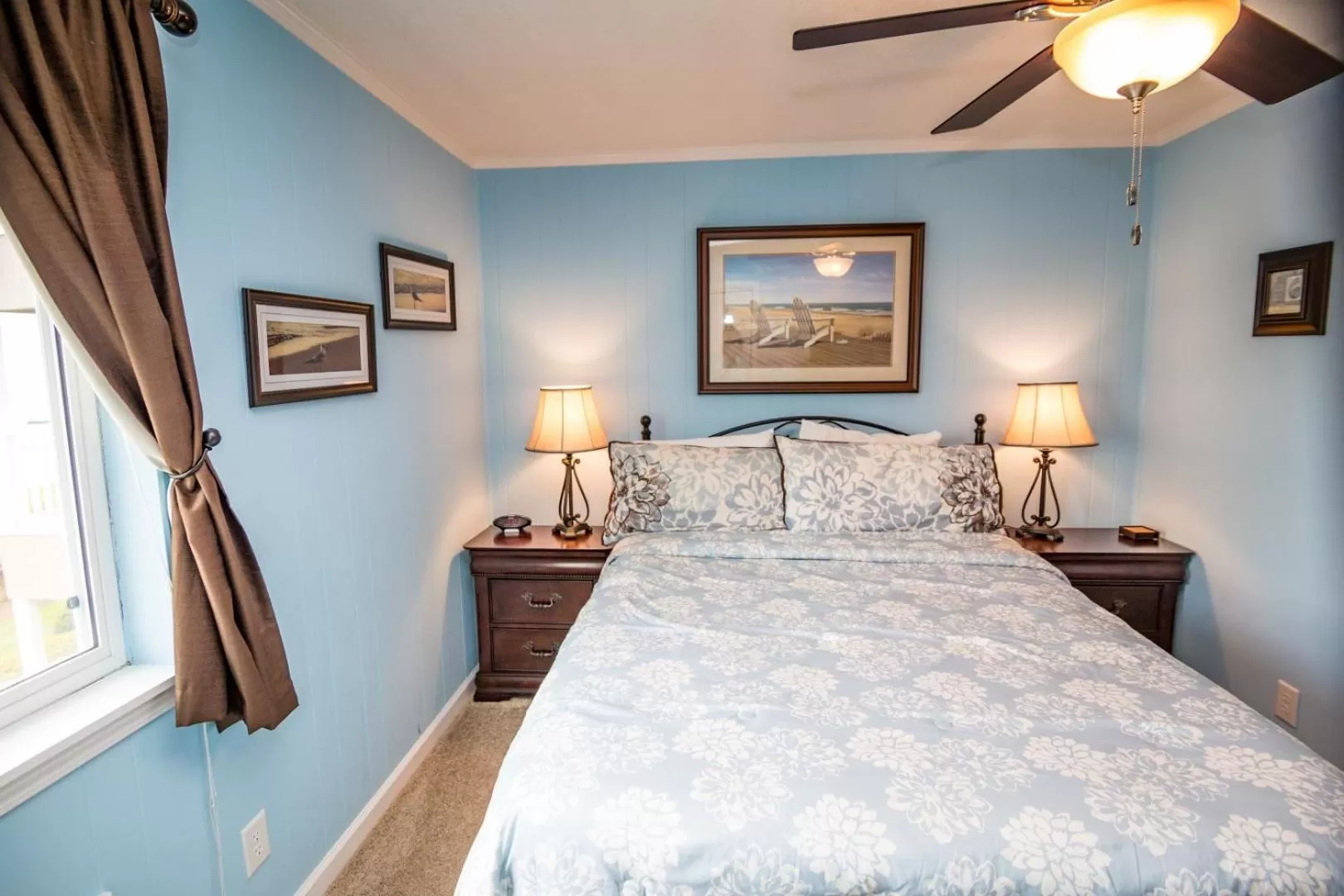 Bedroom in Beach Vacation Condos