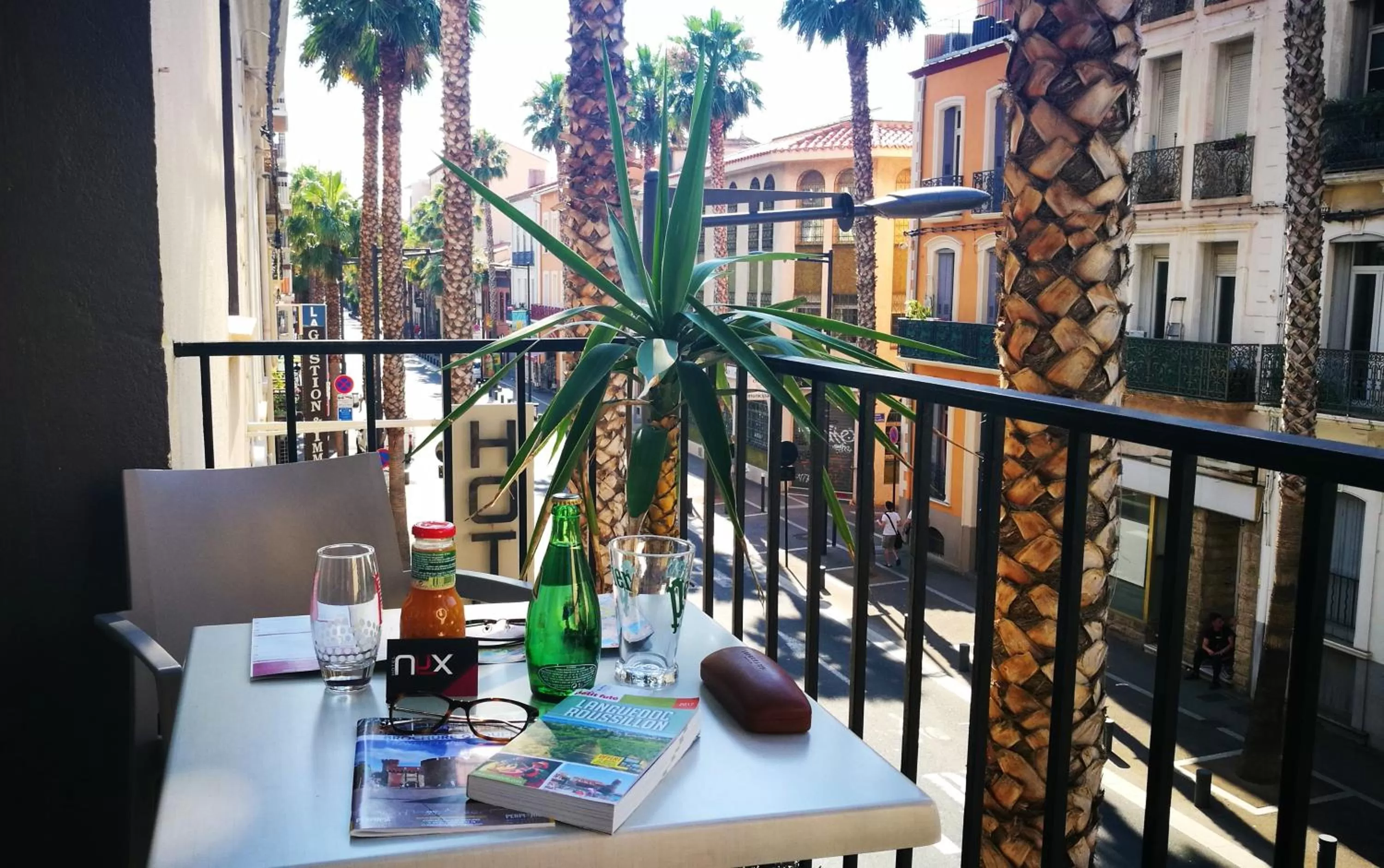Balcony/Terrace in Nyx Hôtel Indépendant Perpignan Centre Gare