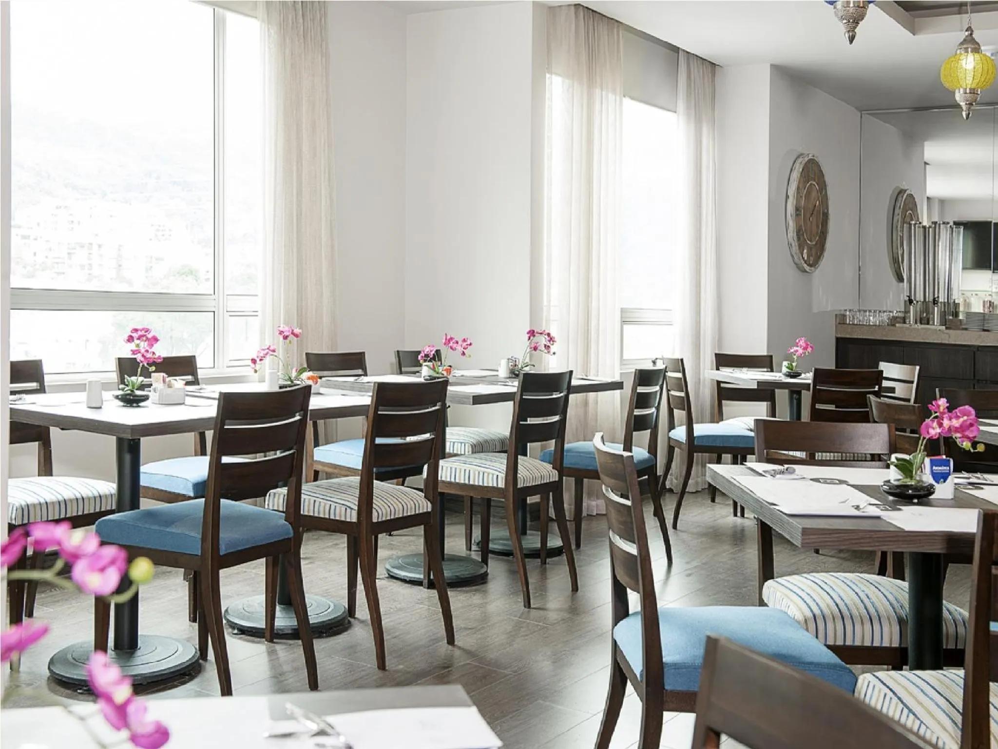 Continental breakfast in Hotel bh Usaquén