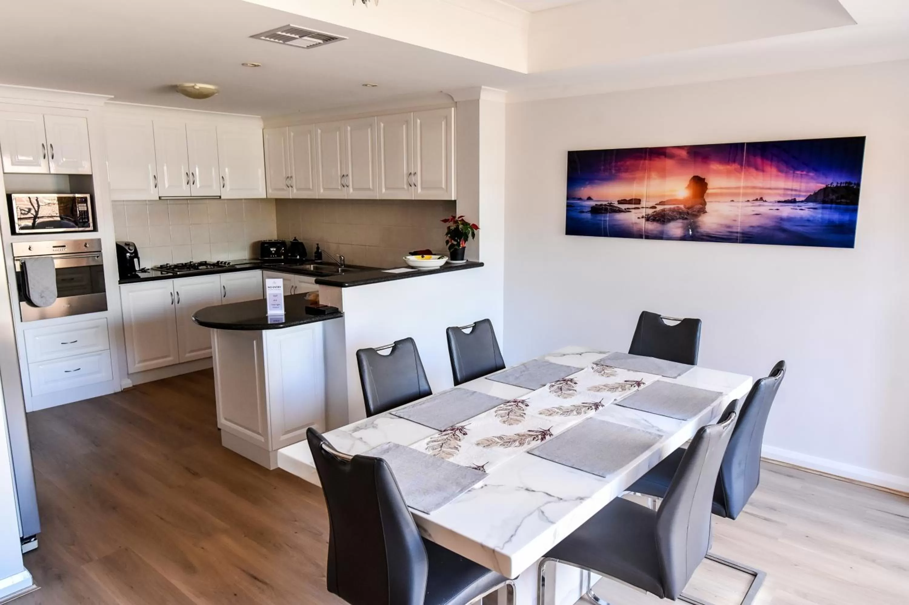 Kitchen or kitchenette in Ganesha Wellness Spa