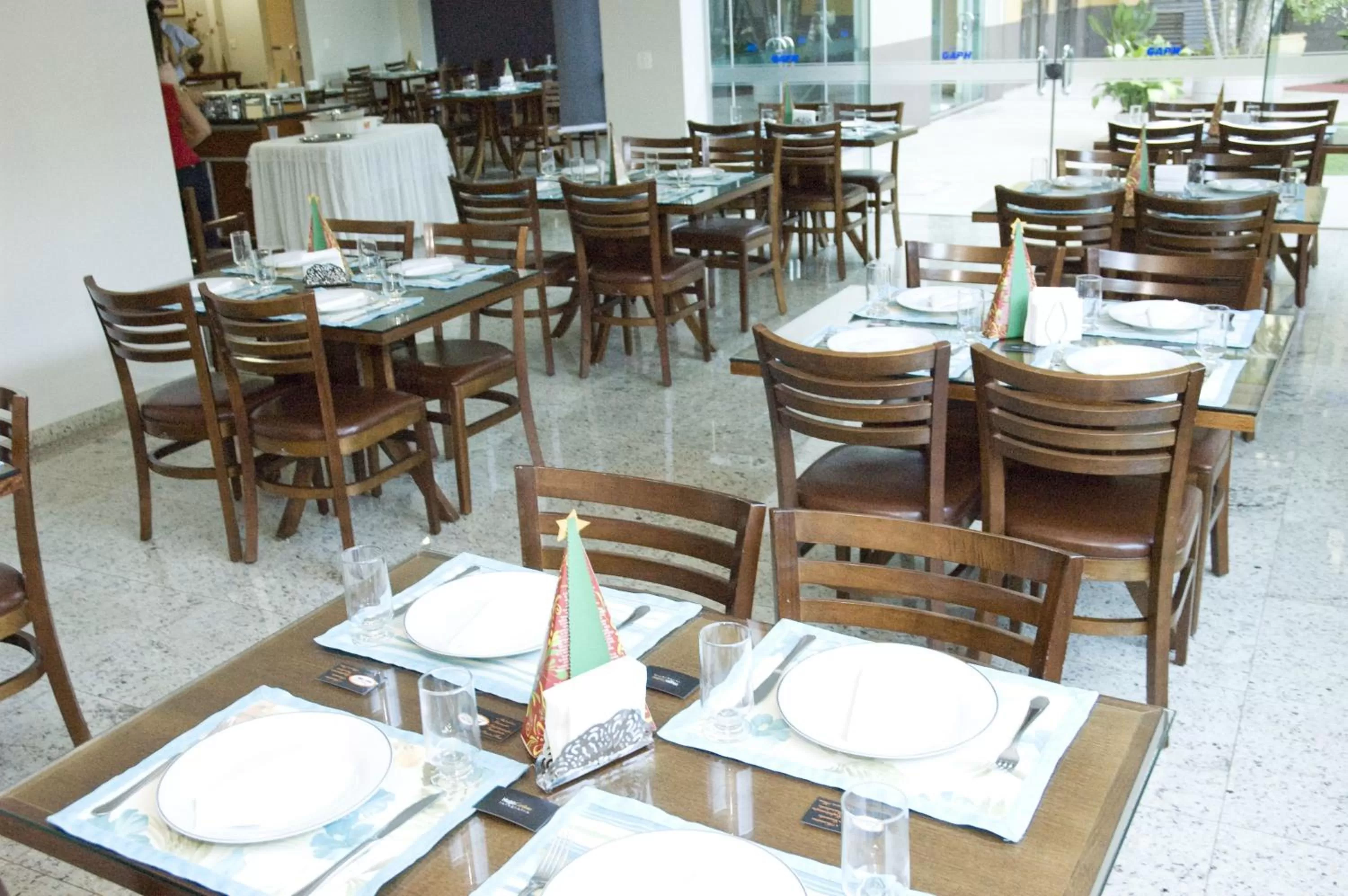 Restaurant/Places to Eat in Hotel GAPH Maringa - Economico Mini Resort