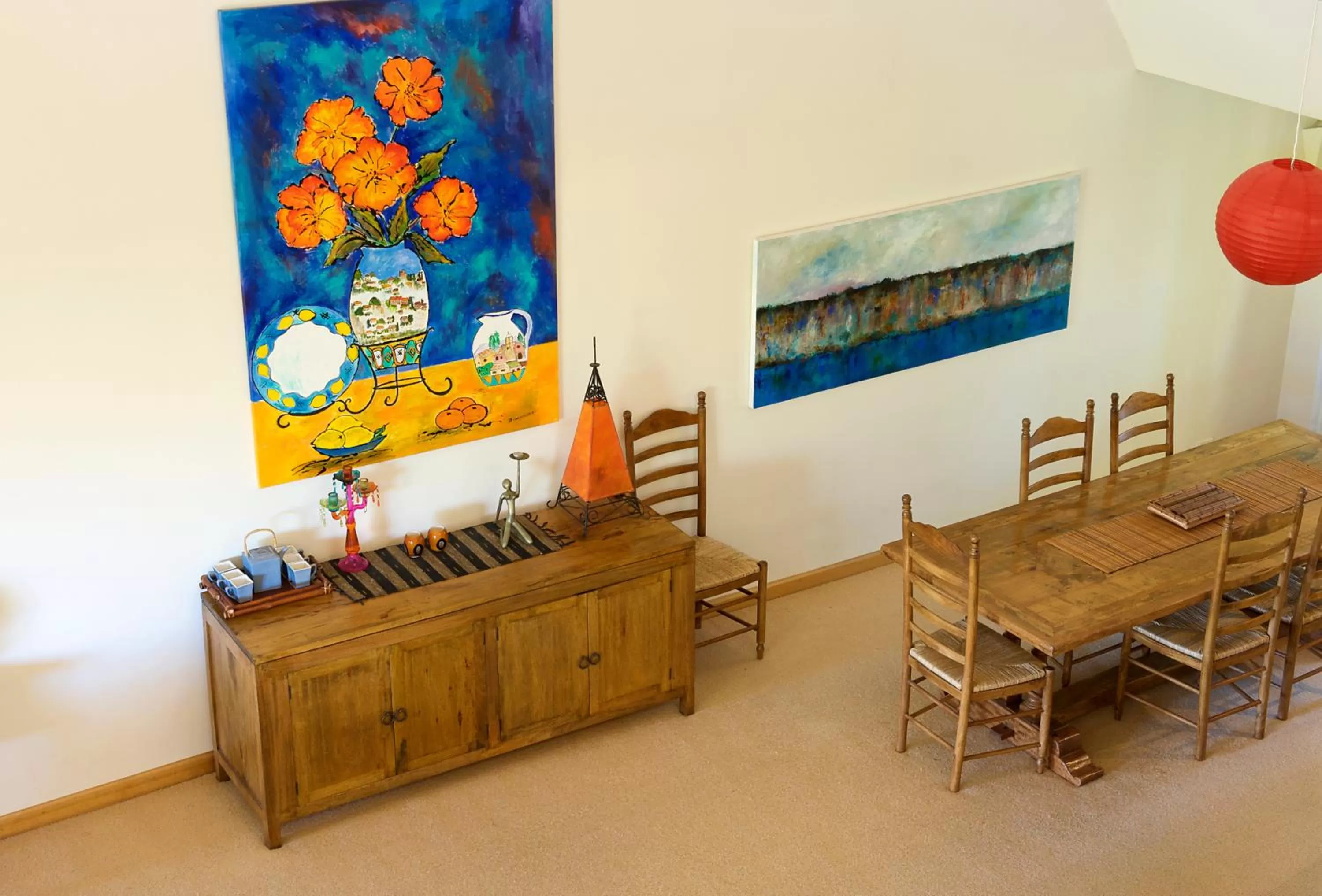 Dining area in Byron Links Apartments