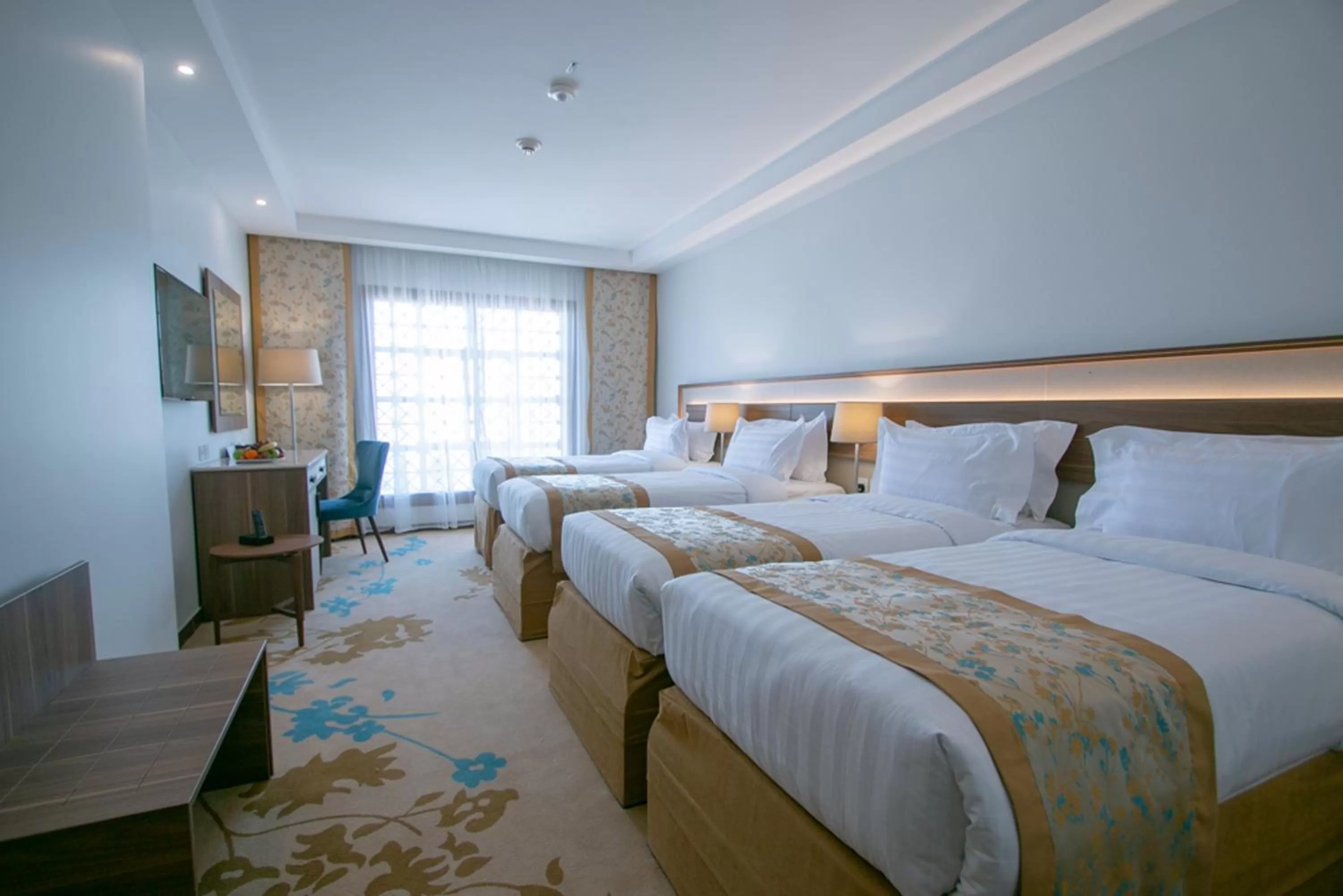 Photo of the whole room, Bed in Le Bosphorus Hotel - Waqf Safi