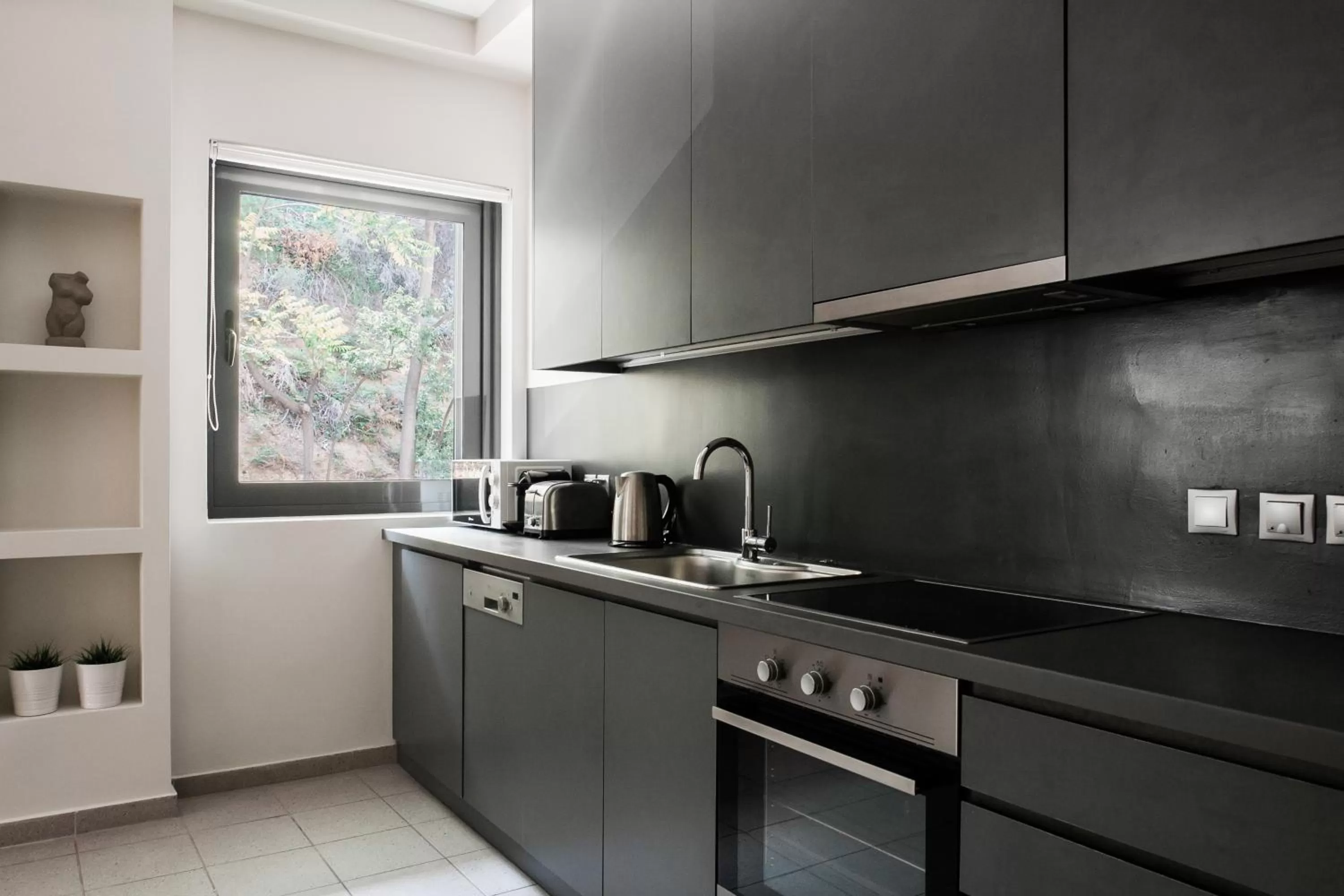 kitchen, Kitchen/Kitchenette in ZOIA The Hill by UPSTREET