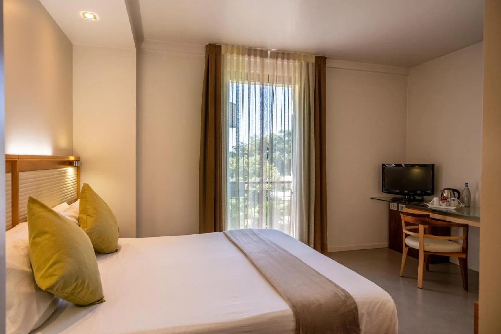 Photo of the whole room, Bed in The Ziba Hotel & Spa