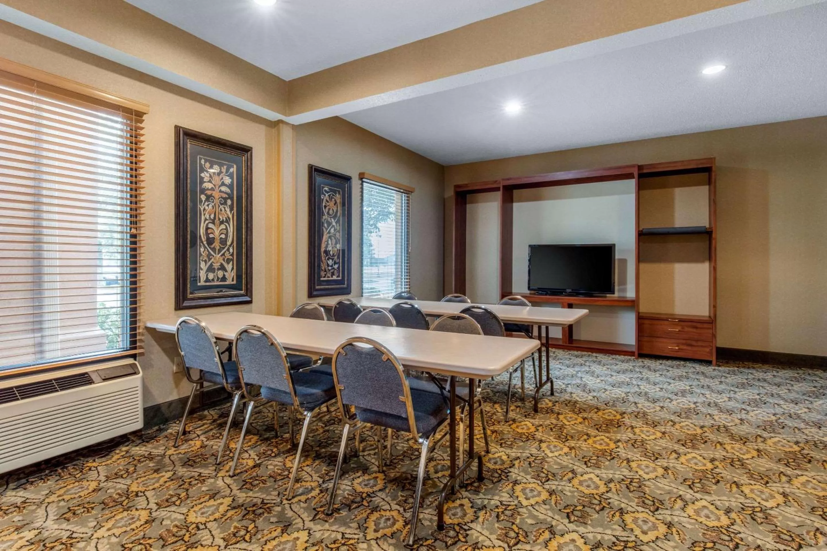 On site in Quality Inn & Suites Benton - Draffenville