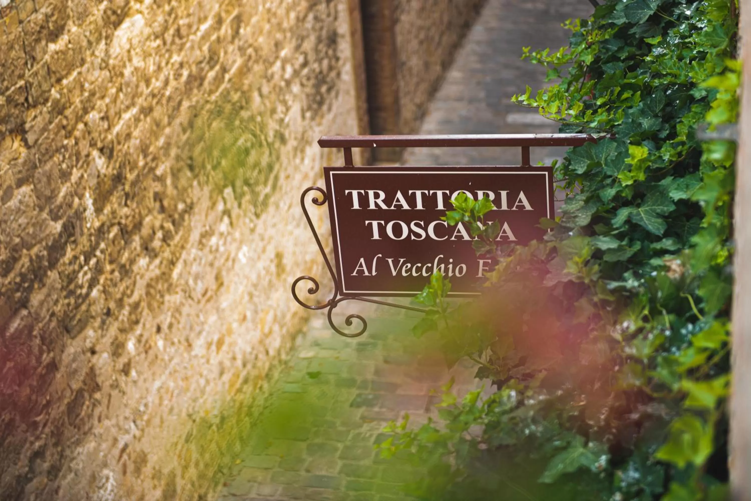 Nearby landmark, Property Logo/Sign in TORRE GIARDINO SEGRETO B&B- Borgo Capitano Collection - Albergo diffuso
