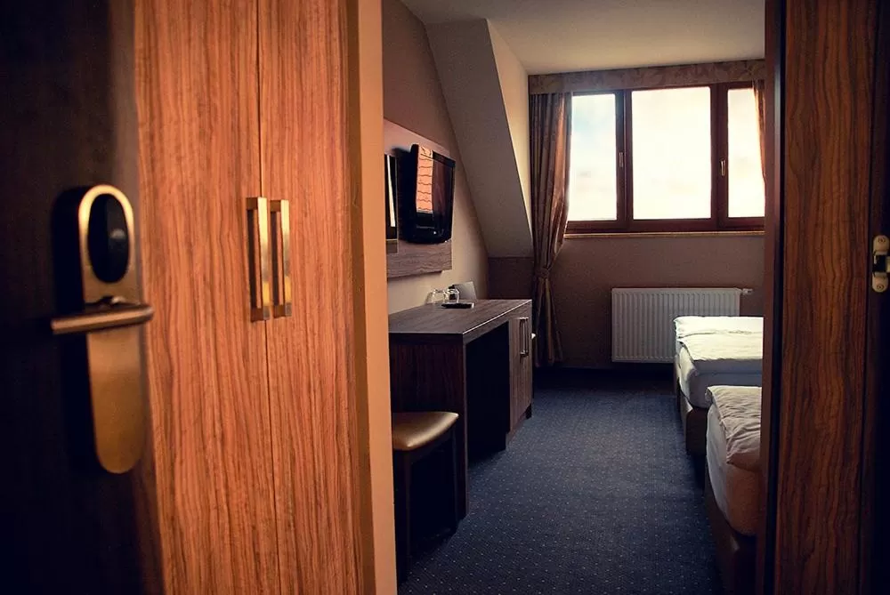 TV and multimedia in Hotel Opara