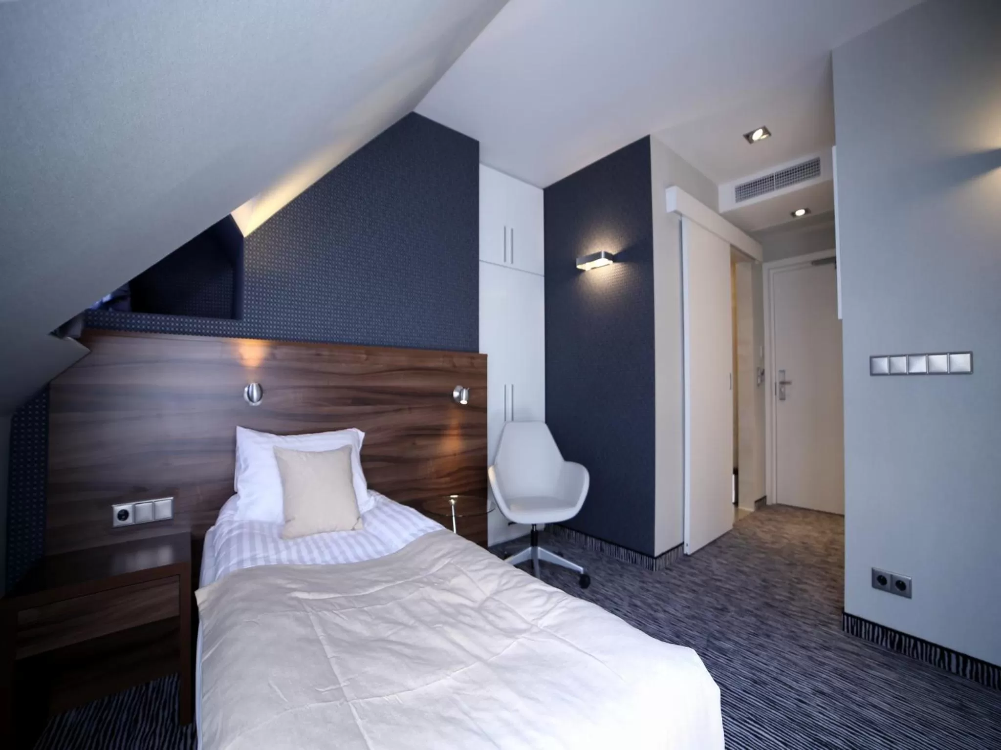 Economy Single Room in Hotel Gorczowski Katowice Chorzów