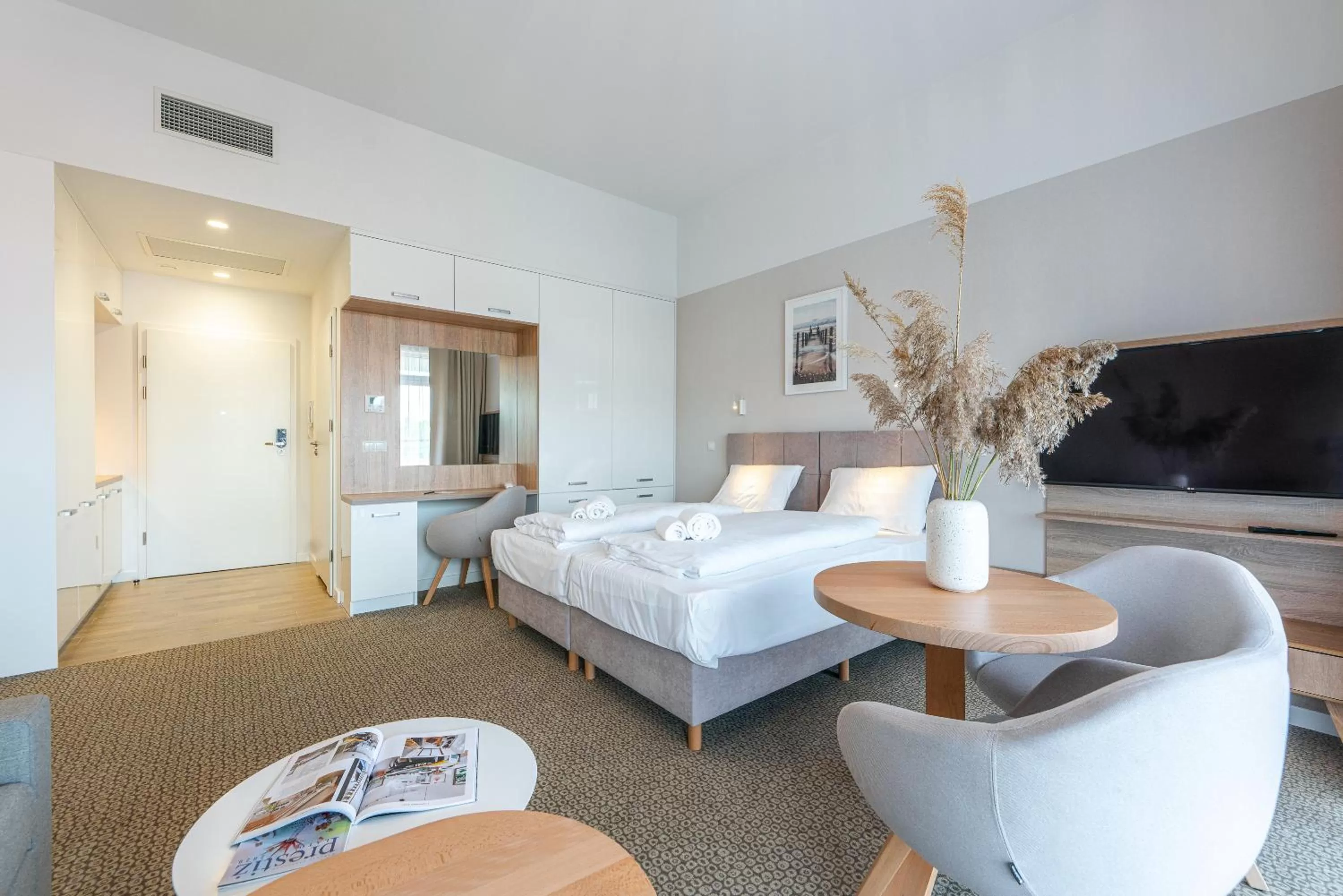 Living room, Bed in Molo Park Mielno