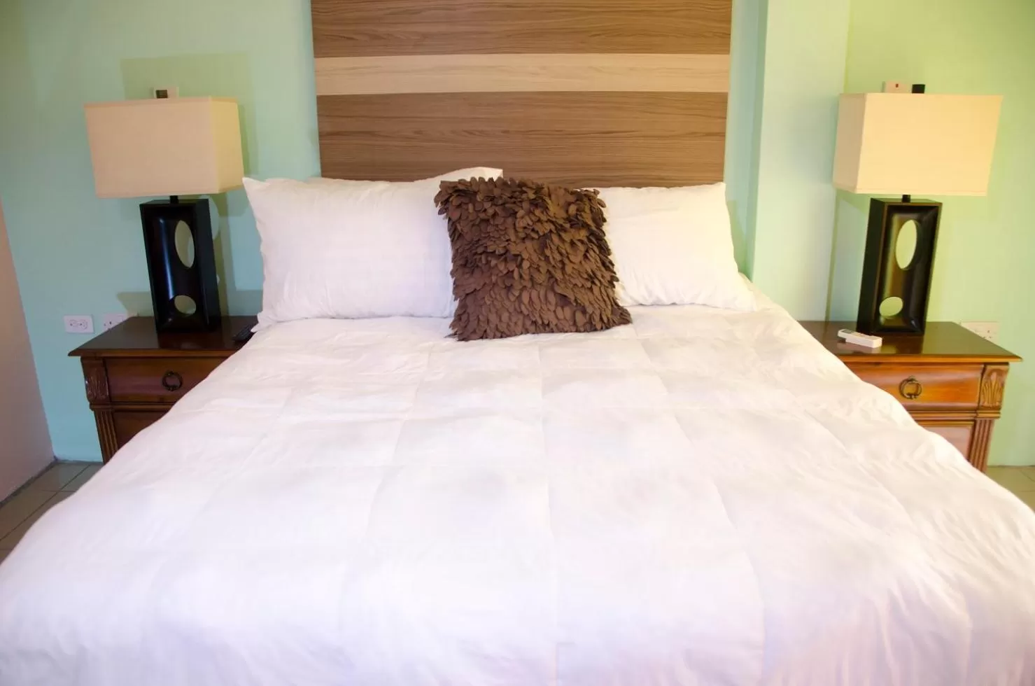 Bedroom, Bed in Matthew's Miracle View