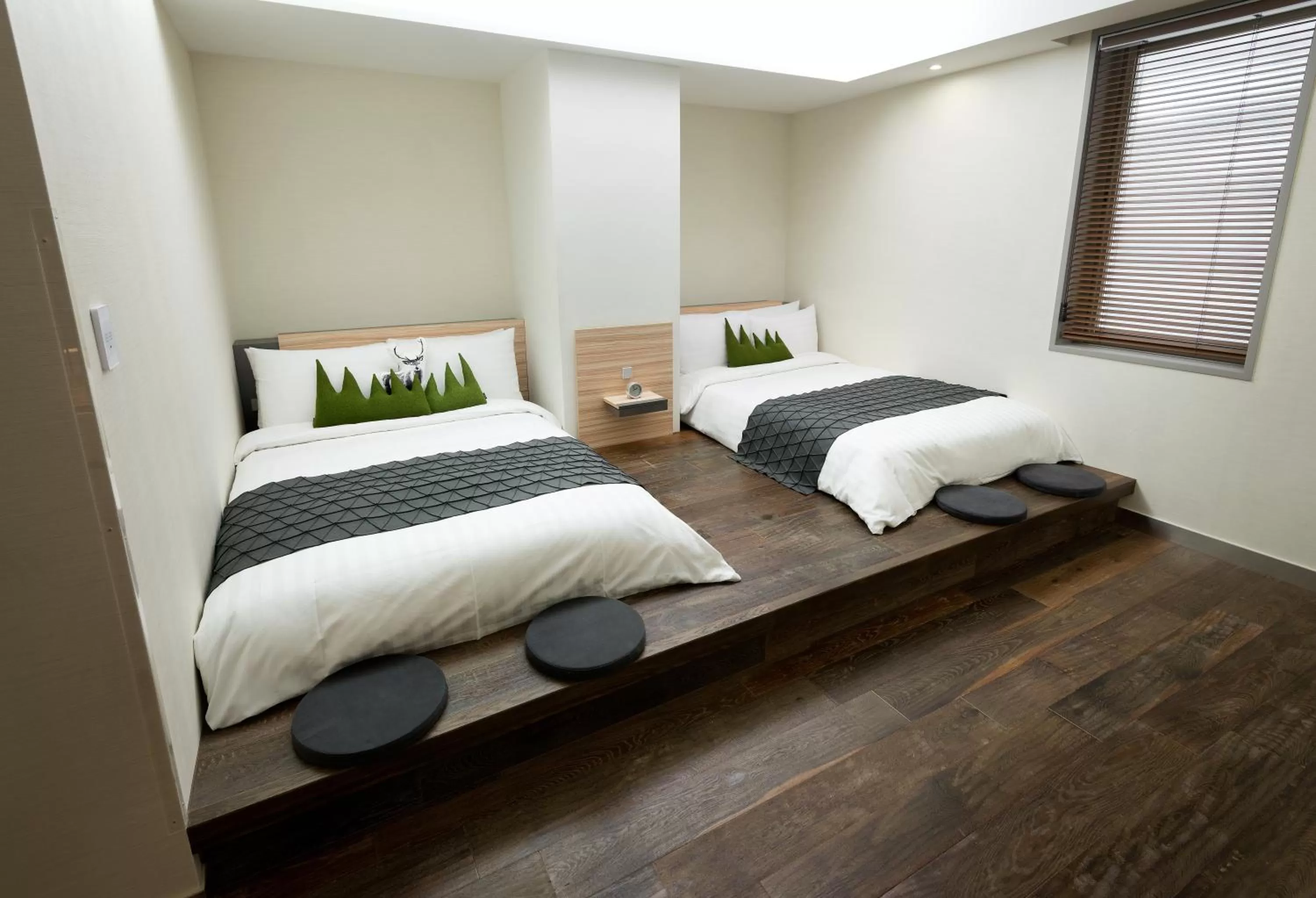 Photo of the whole room, Bed in Metro Hotel Myeongdong